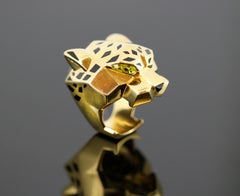 Panthère de Cartier Ring, 18 Karat Yellow Gold, Lacquer, Peridots, Onyx