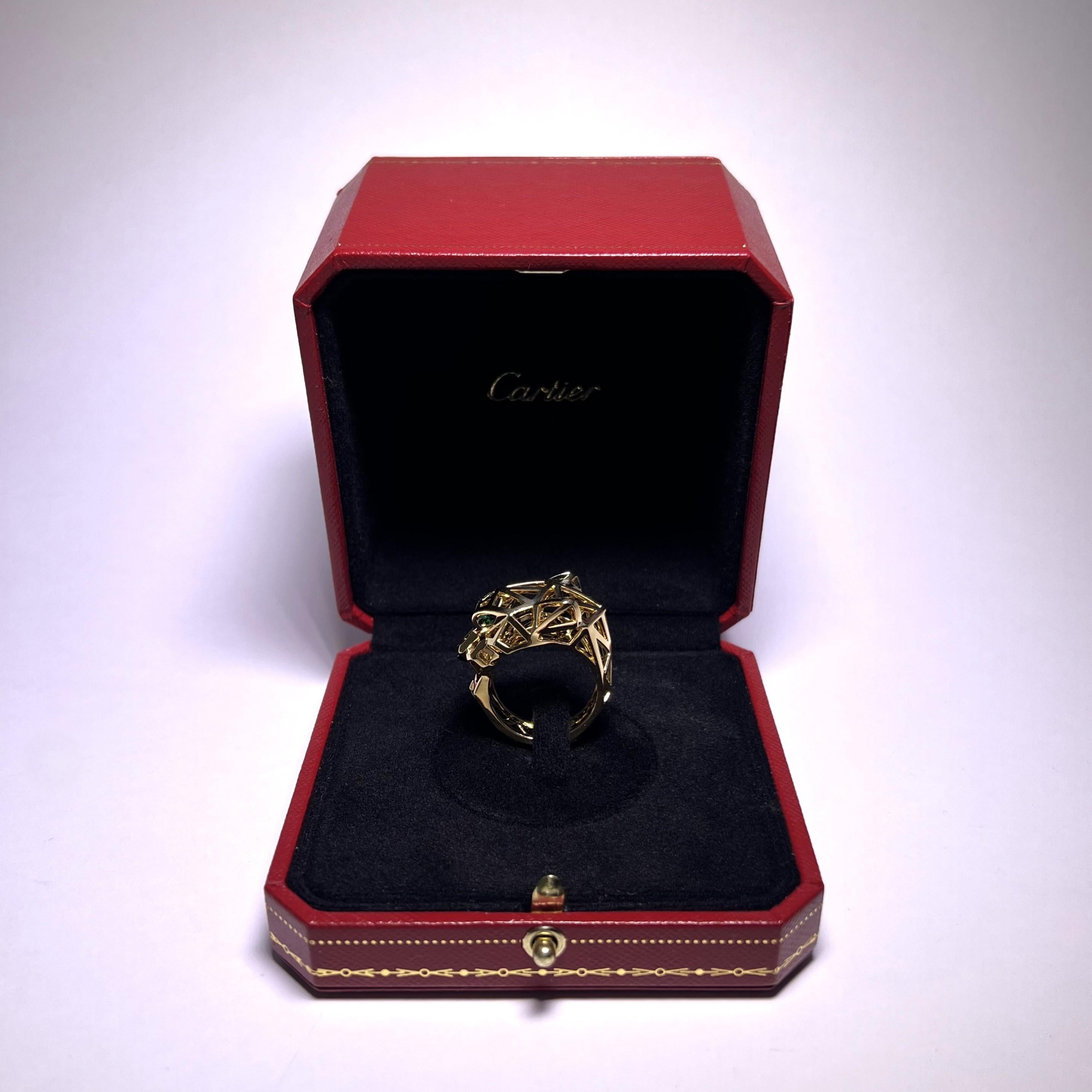 Panthère de Cartier Ring in 18 Karat Yellow Gold with Tsavorite & Onyx In Excellent Condition In Lucerne, CH