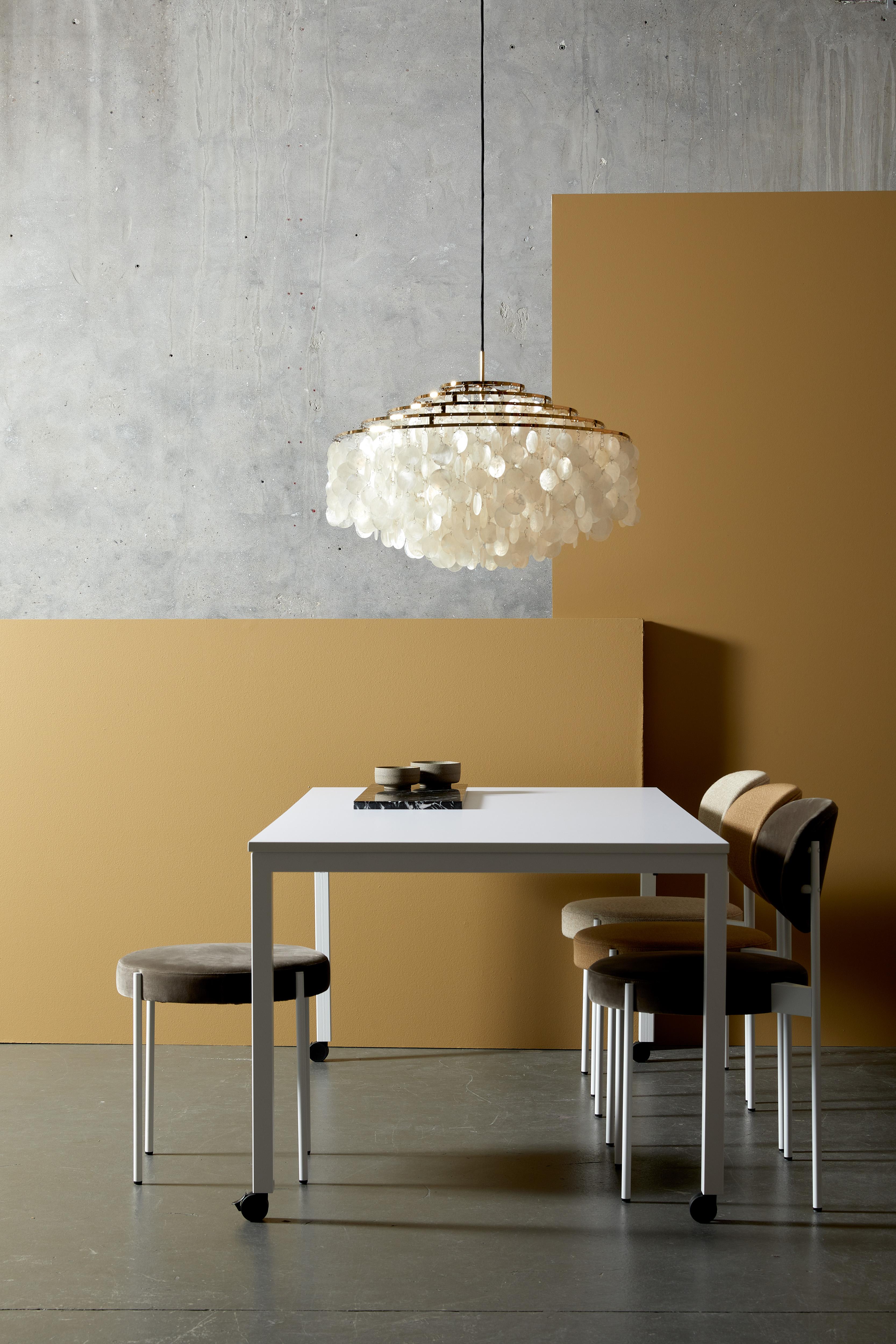Panton Move Dining Table in White by Verner Panton In New Condition For Sale In Horsens, DK
