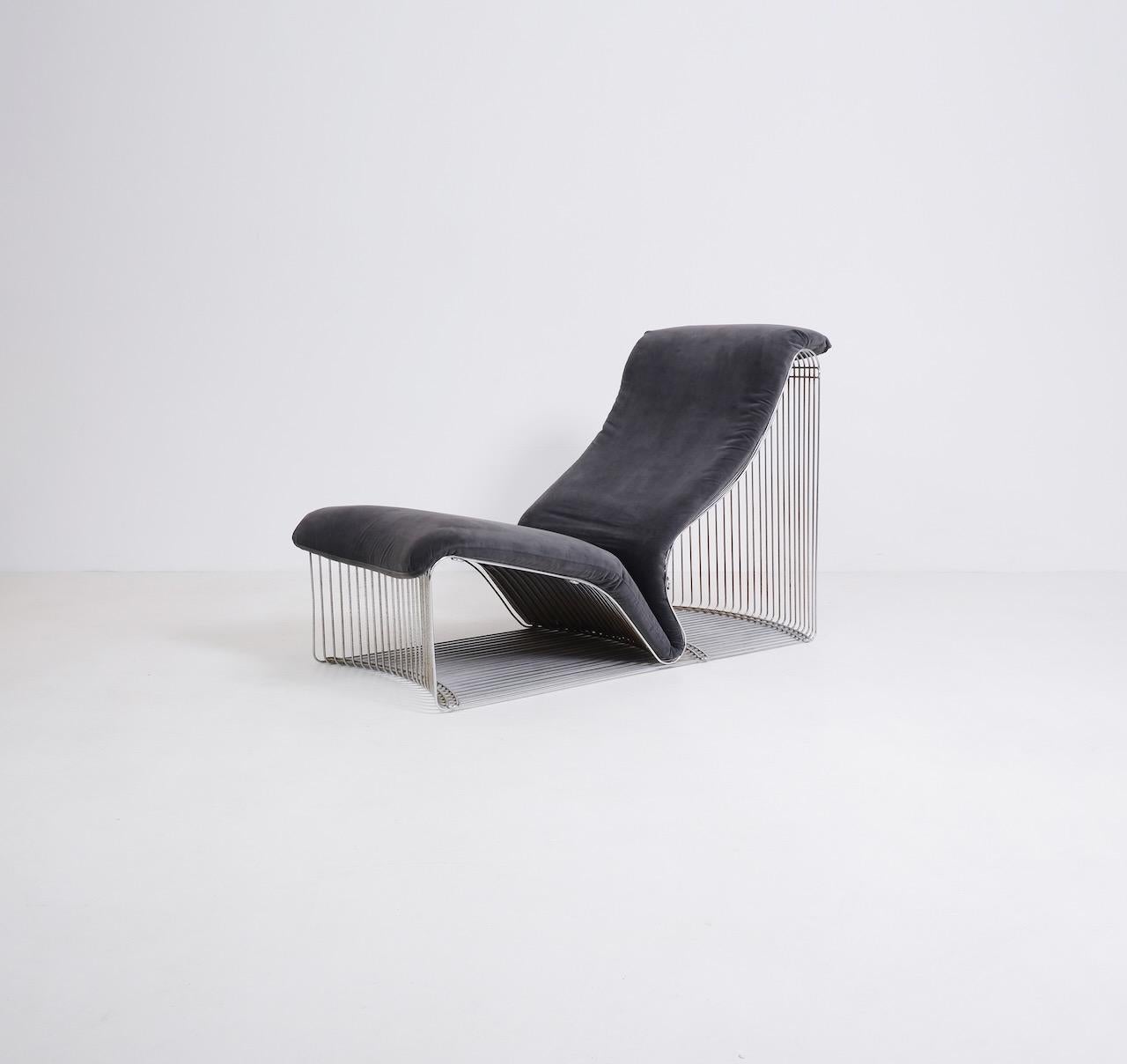 Late 20th Century Pantonova 125T Chair by Vernor Panton for Fritz Hansen, circa 1970 For Sale