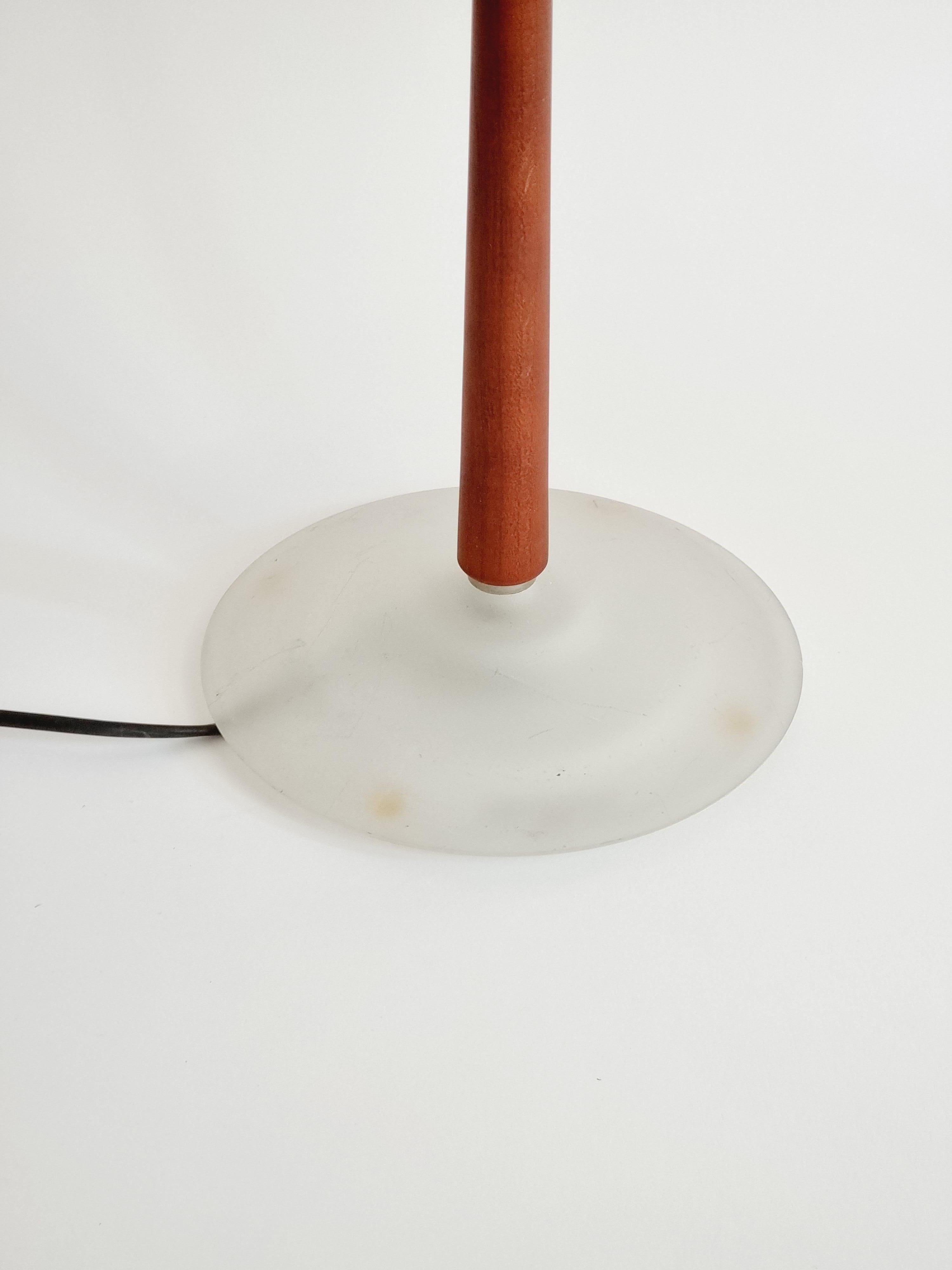 Pao 2, lampe de table en verre et bois, Arteluce, Italie 1993 en vente 3