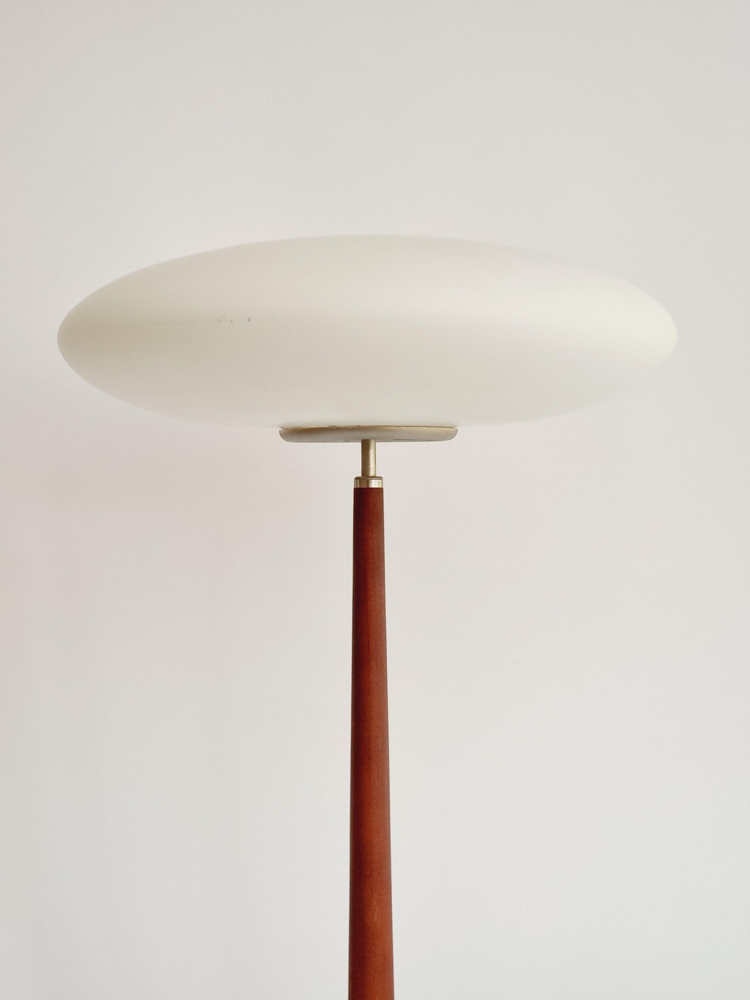 Moderne Pao 2, lampe de table en verre et bois, Arteluce, Italie 1993 en vente