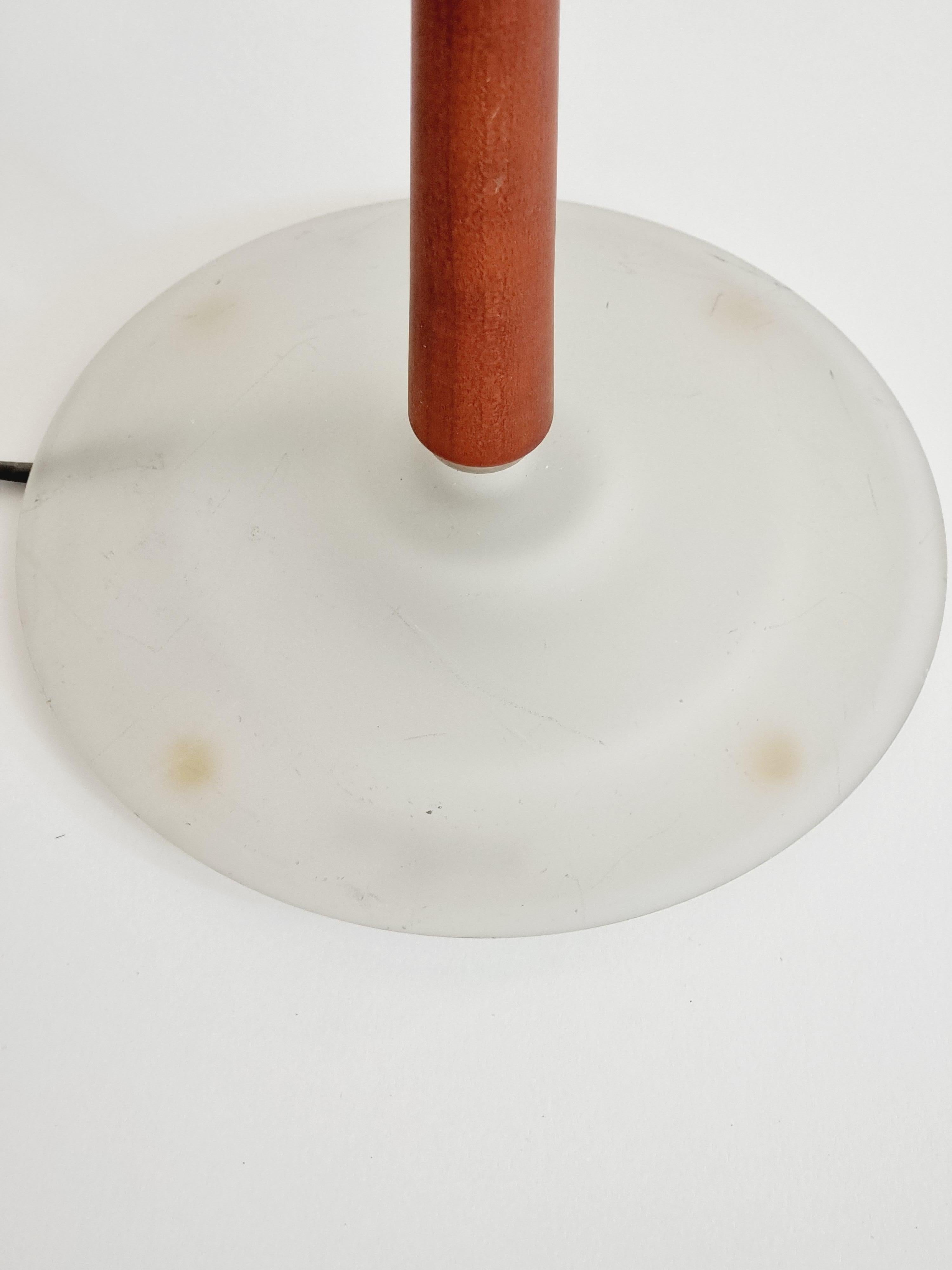 Pao 2, lampe de table en verre et bois, Arteluce, Italie 1993 Bon état - En vente à Stockholm, SE