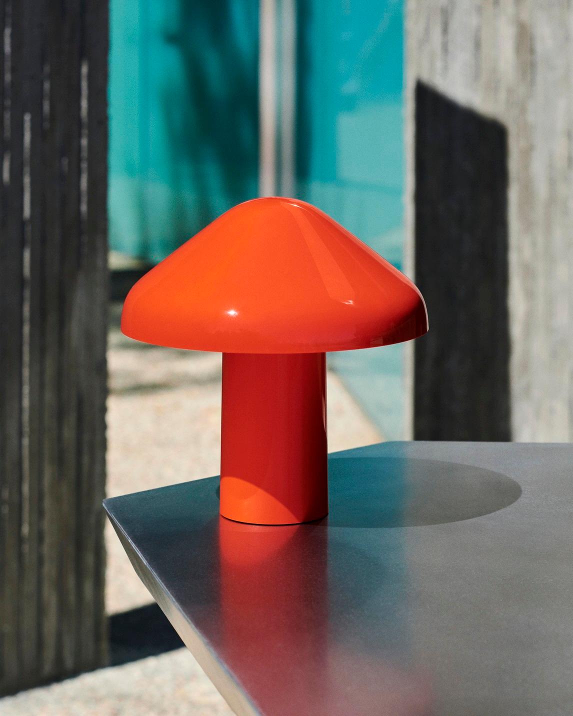 The Pao portable lamp is an exciting collaboration with Japanese designer Naoto Fukasawa. 
Named after the soft, glowing shape of traditional Mongolian Pao tents, Pao draws on Fukasawa’s aesthetic of beautiful simplicity; creating an everyday object