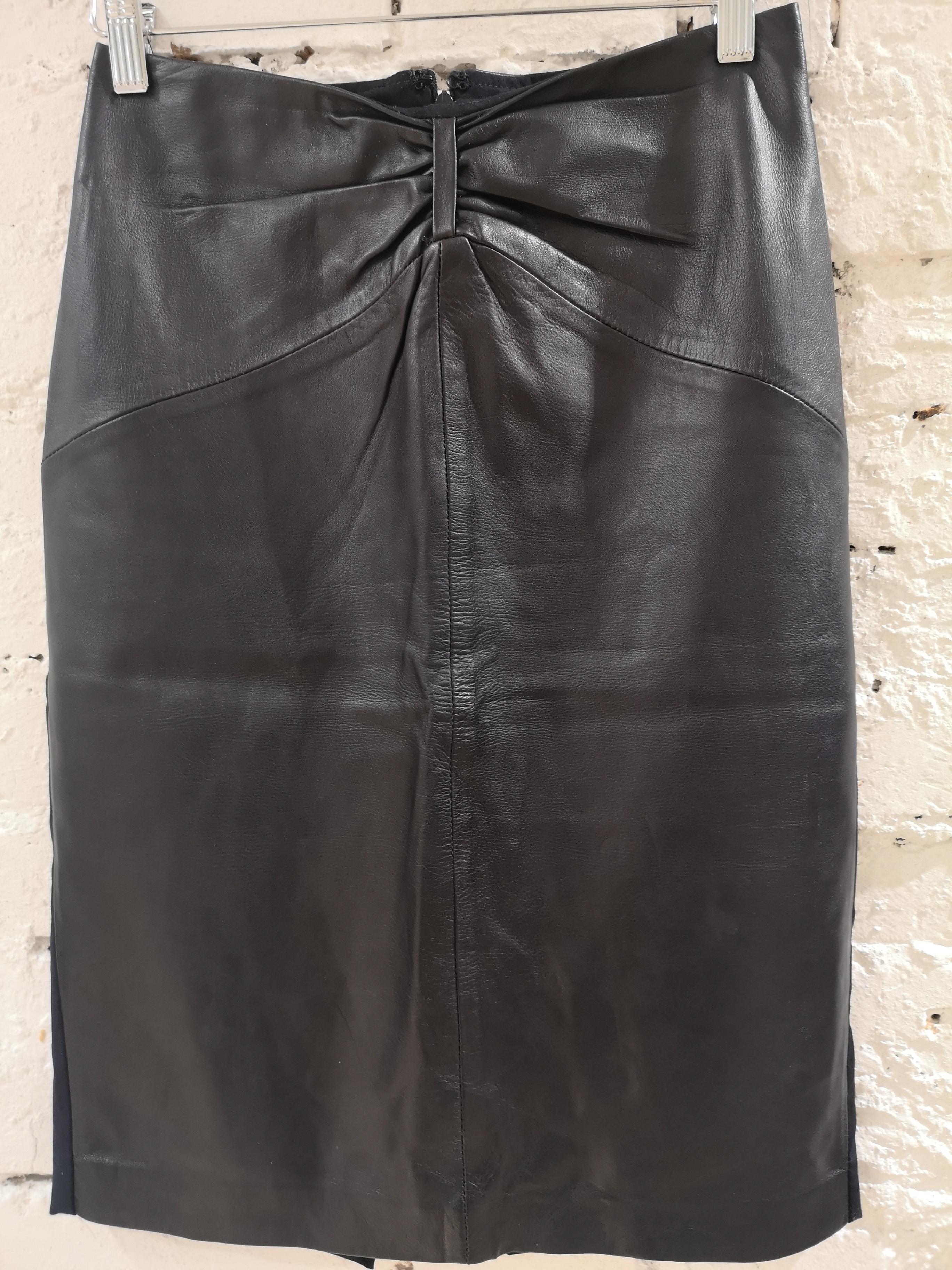 Paola Frani black leather skirt In Good Condition In Capri, IT