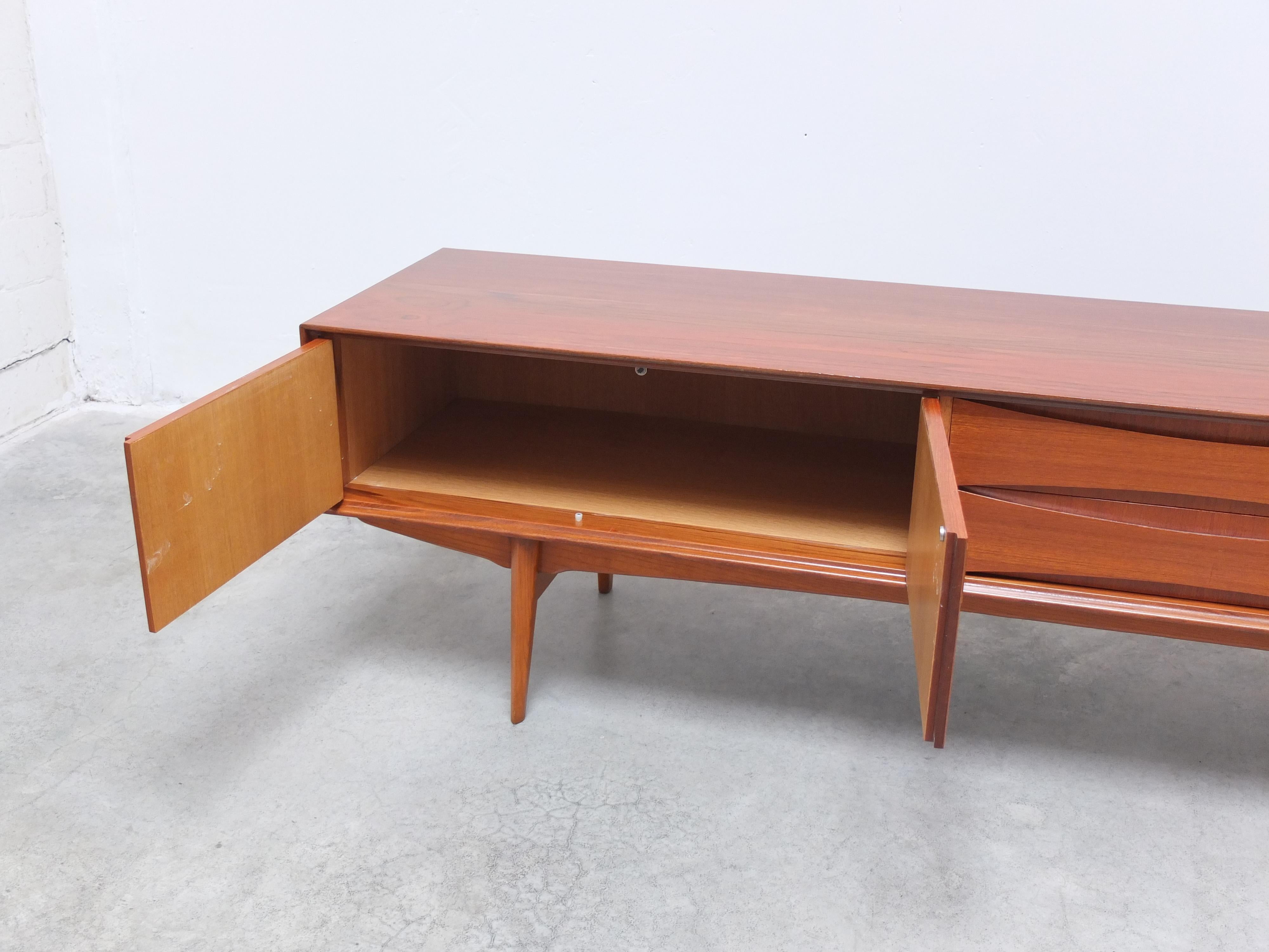 'Paola' Lowboard in Teak by Oswald Vermaercke for V-Form, 1959 For Sale 6