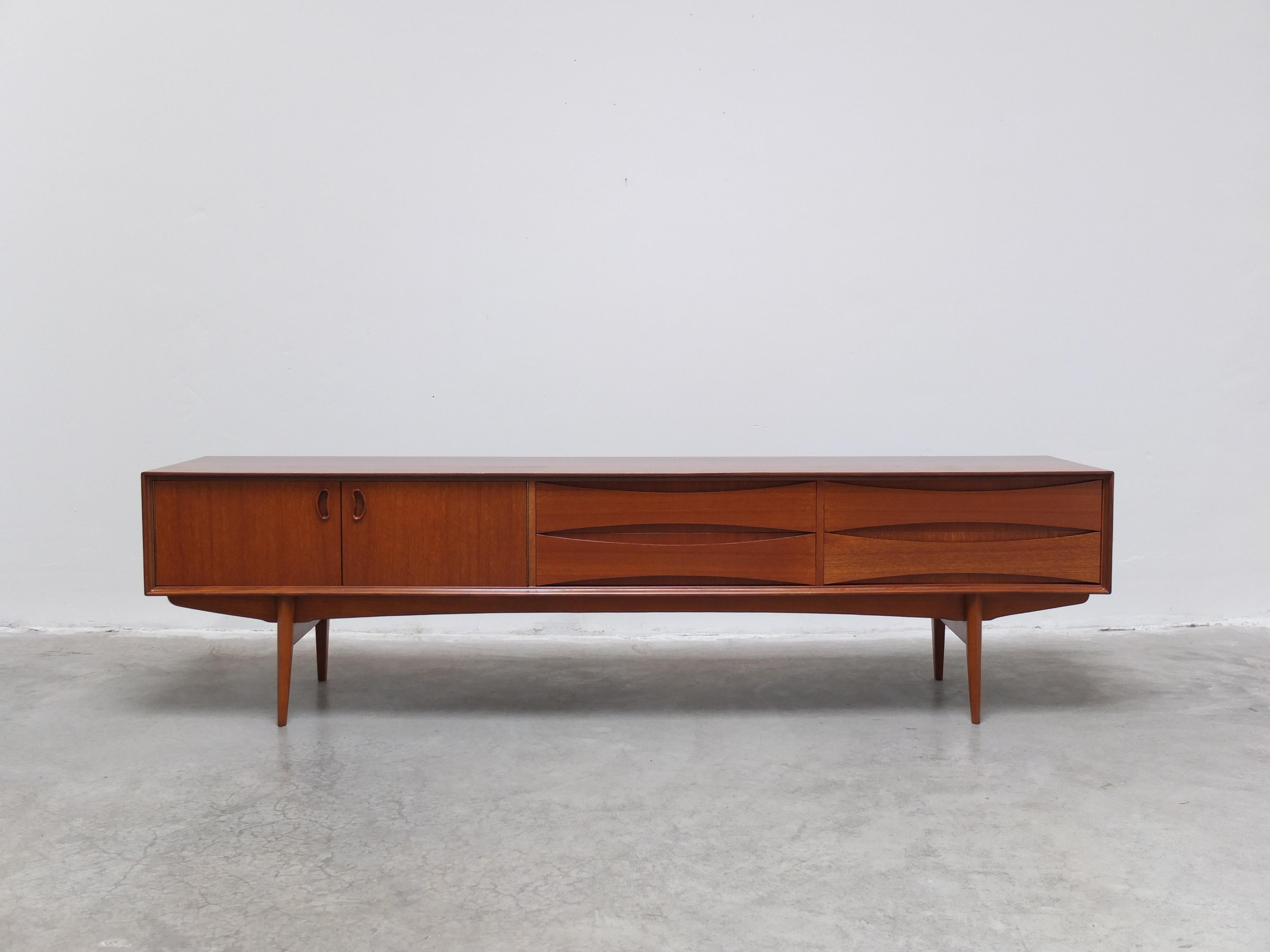 Scandinavian Modern 'Paola' Lowboard in Teak by Oswald Vermaercke for V-Form, 1959 For Sale