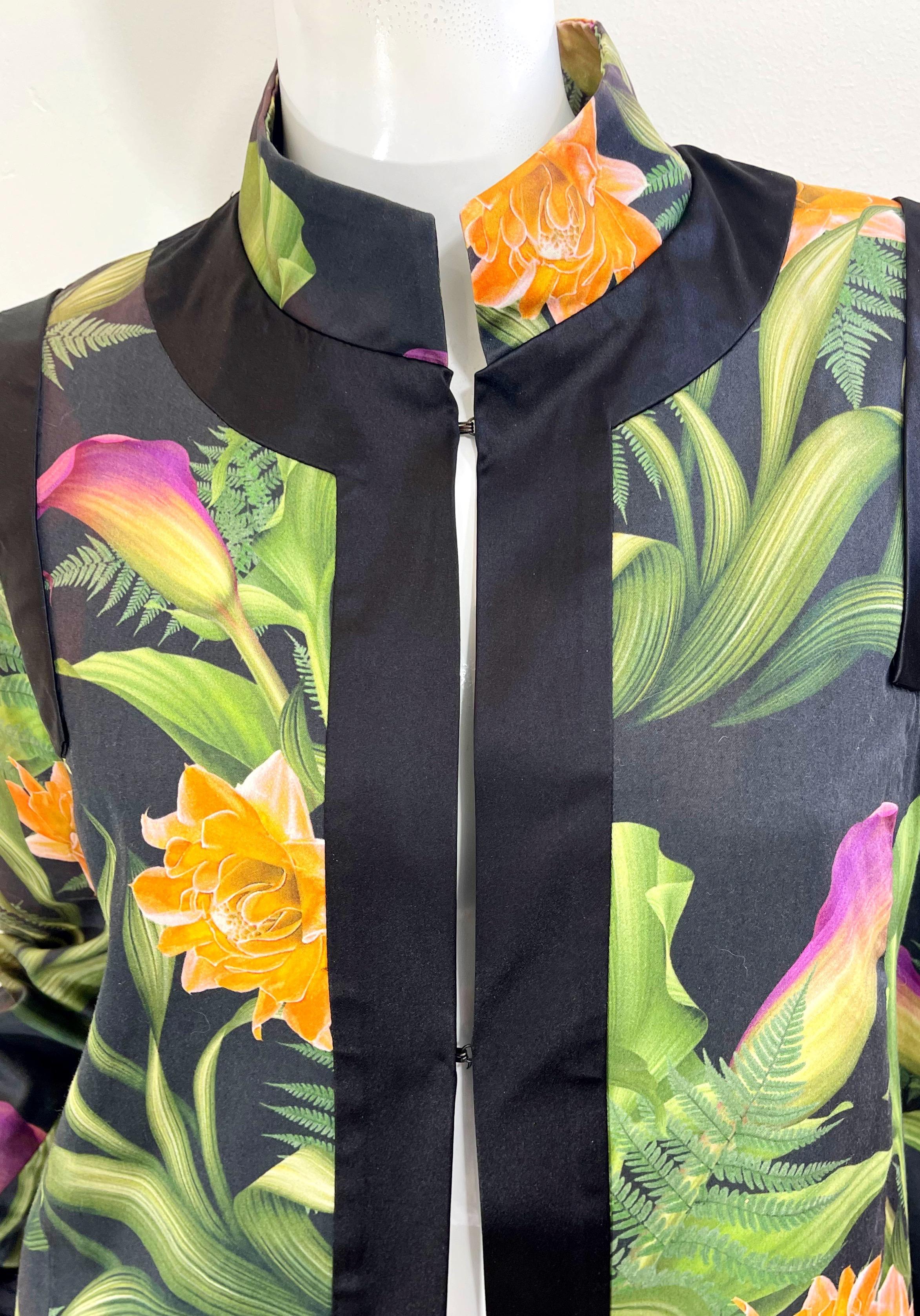Paola Quadretti 1990s Couture Botanical Gardens Printed Silk Vintage 90s Jacket In Excellent Condition For Sale In San Diego, CA