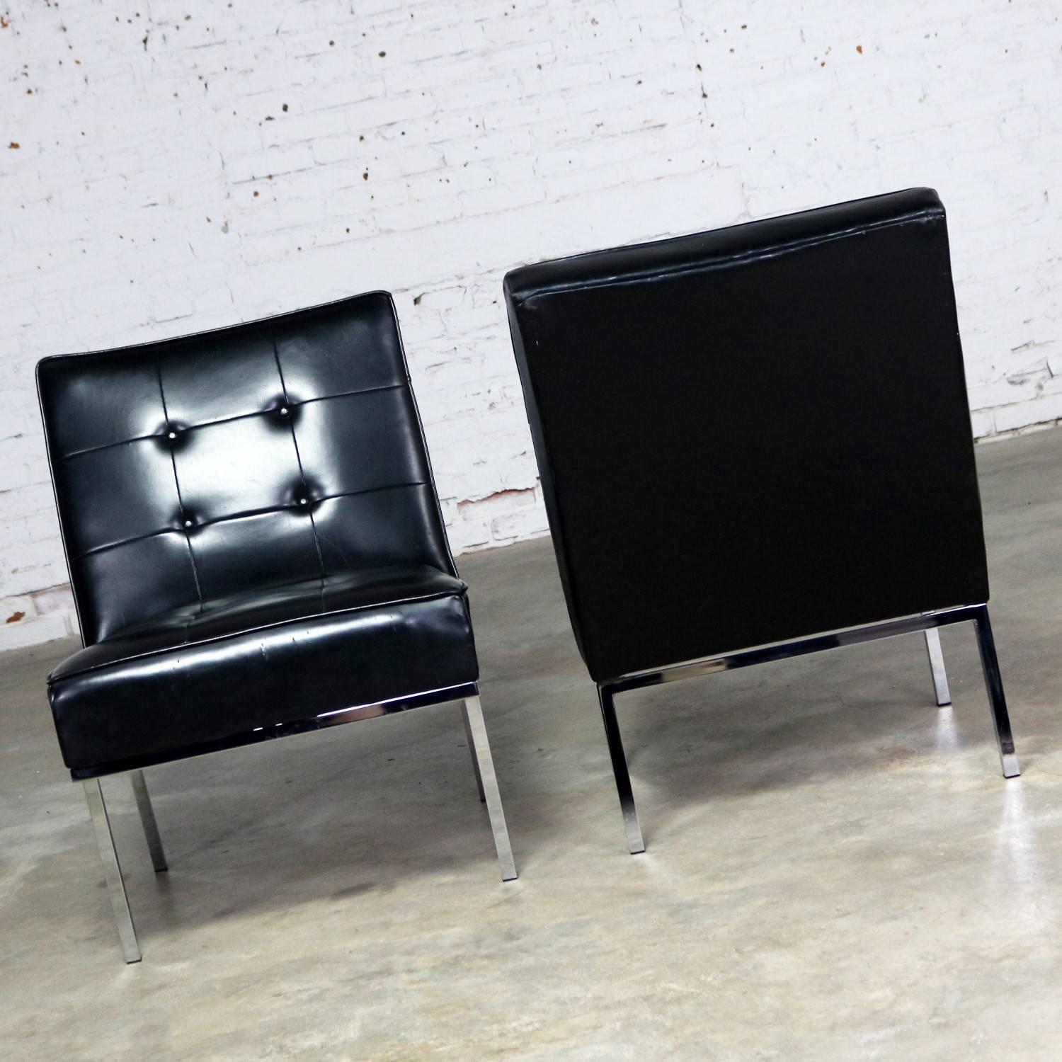 Paoli Chair Co. Black Naugahyde Chrome MCM Slipper Chairs Style Florence Knoll In Good Condition For Sale In Topeka, KS
