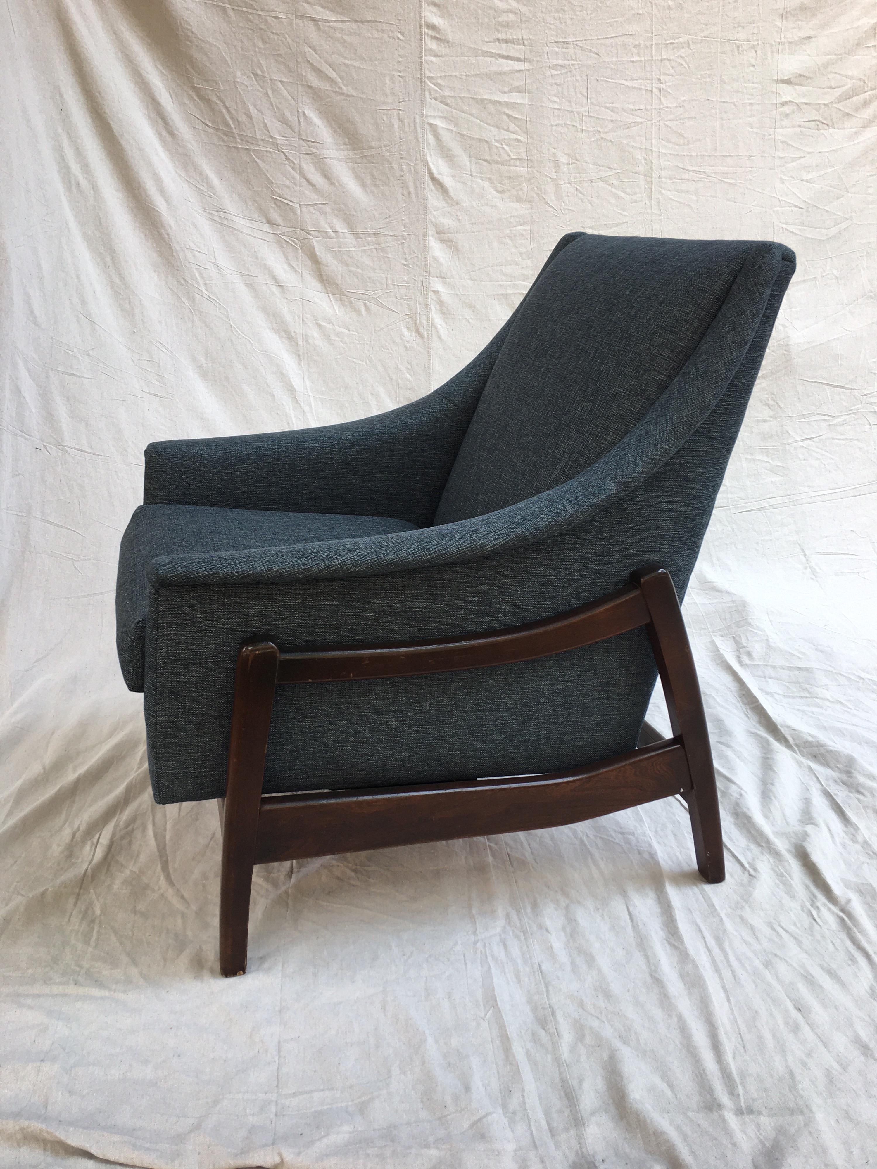 paoli lounge chair
