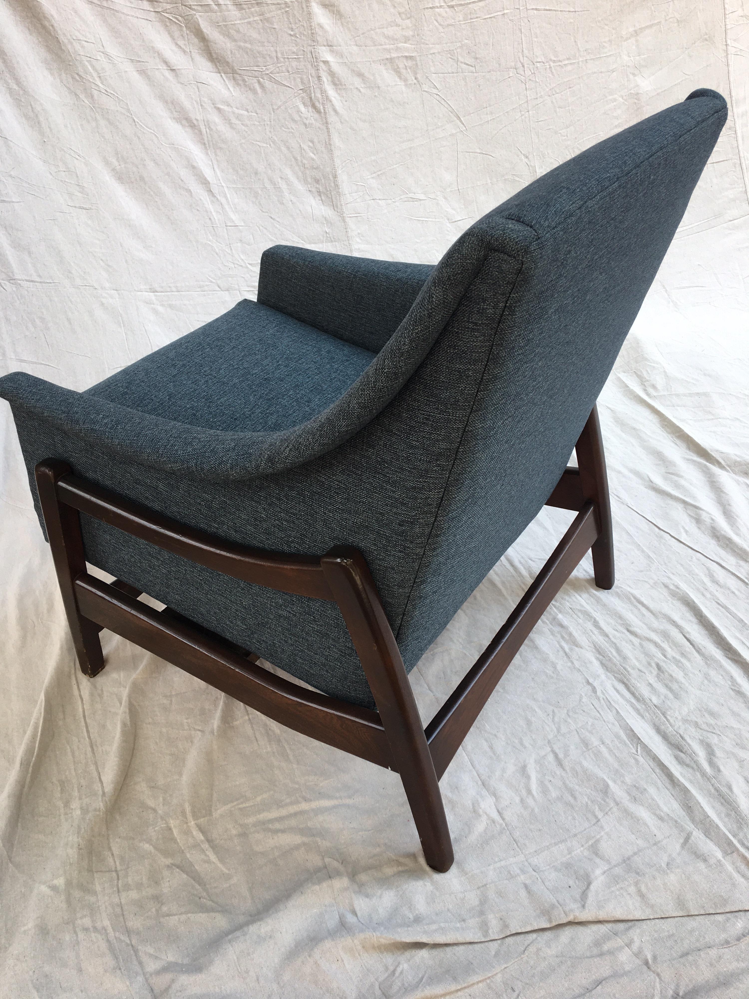 Mid-20th Century Paoli Upholstered Rocking Lounge Chair