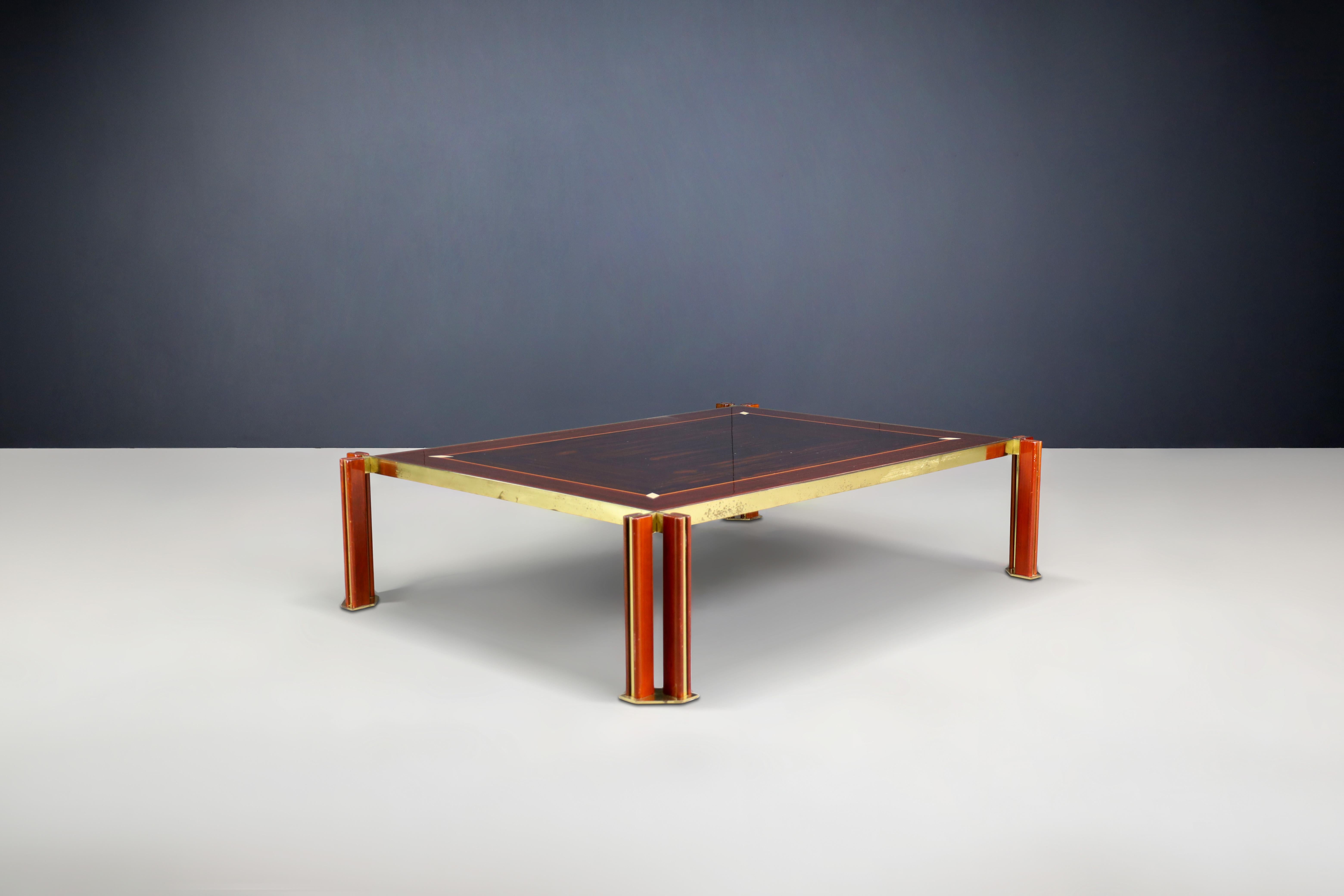 Großer Couchtisch aus Messing und Holz von Paolo Barracchia, Italien, 1970er Jahre im Angebot 3
