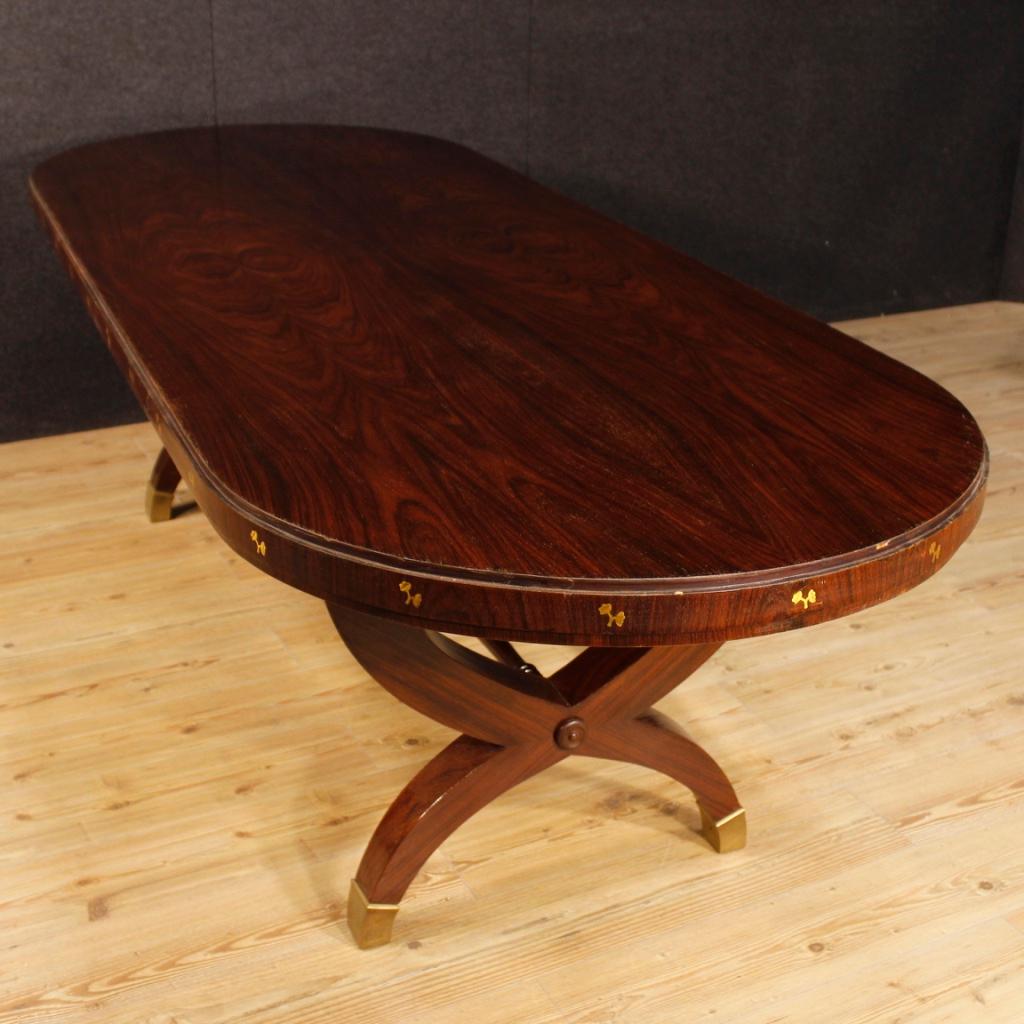 Paolo Buffa 20th Century Oval Palisander Wood Italian Design Dining Table, 1950 3