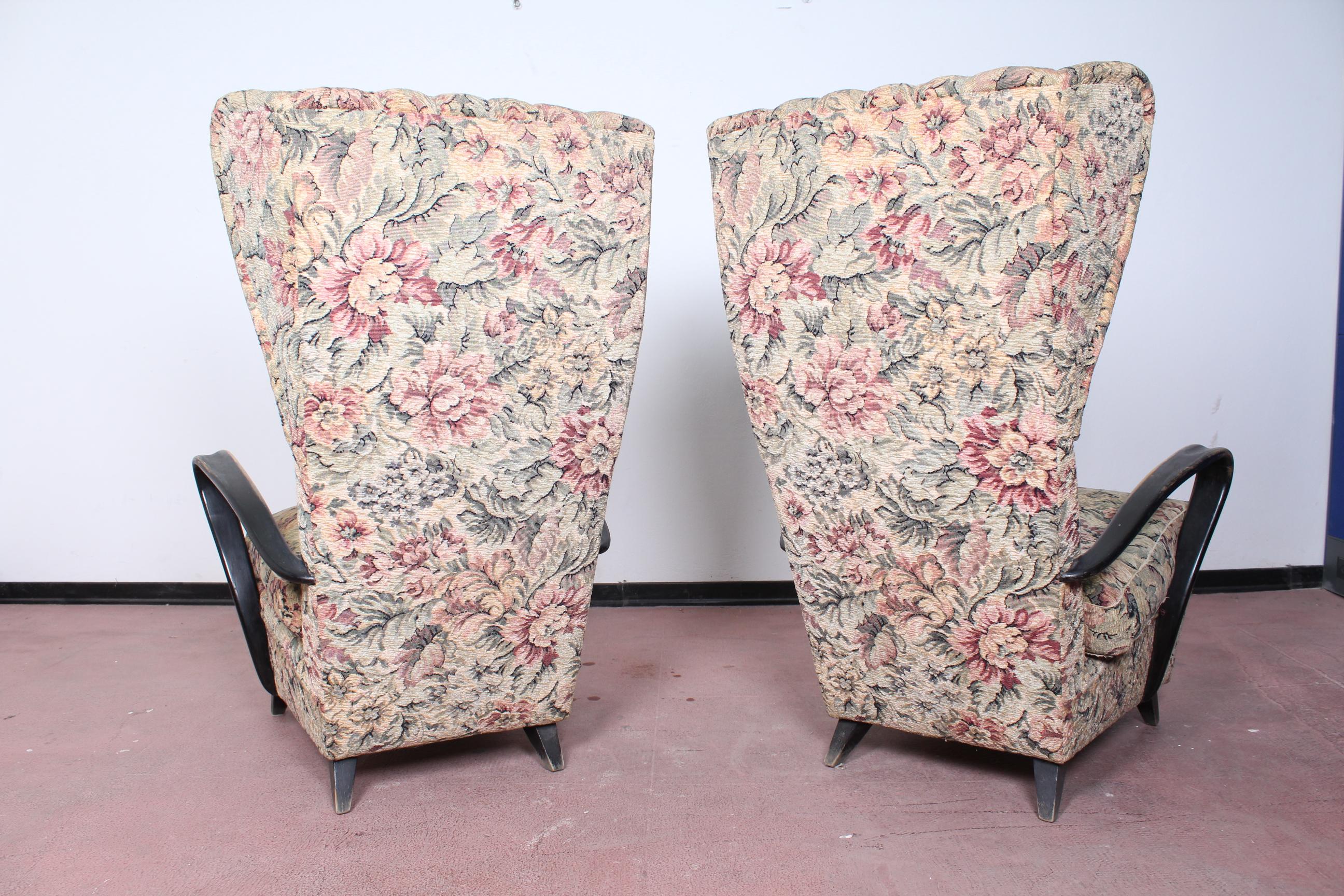 20th Century Paolo Buffa  pair of Armchairs floral fabric Italy 40s. In Good Condition In Palermo, IT
