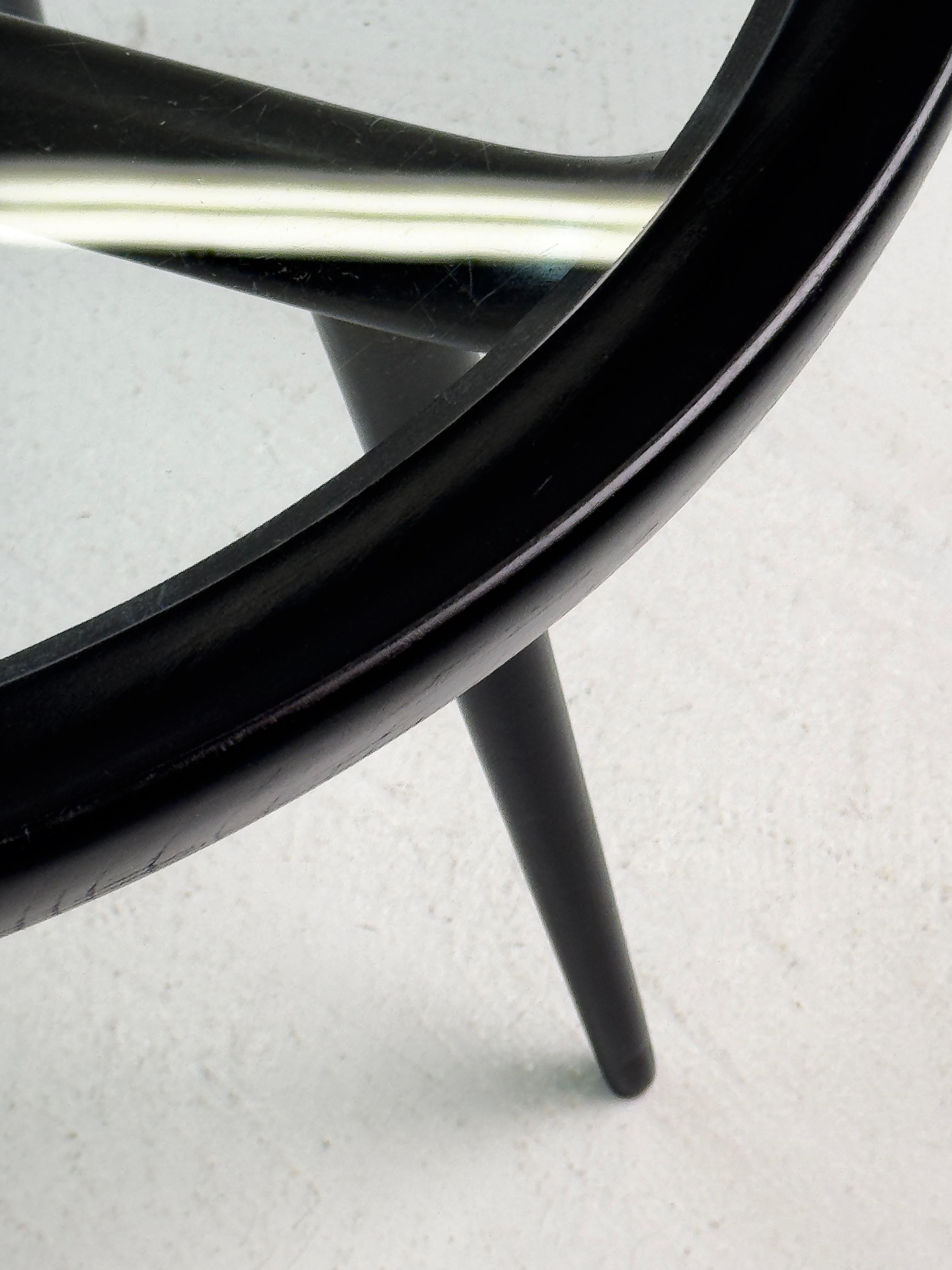 Paolo Buffa (attribué) - Table basse ronde en noyer noir et verre, Italie, 1950- en vente 8