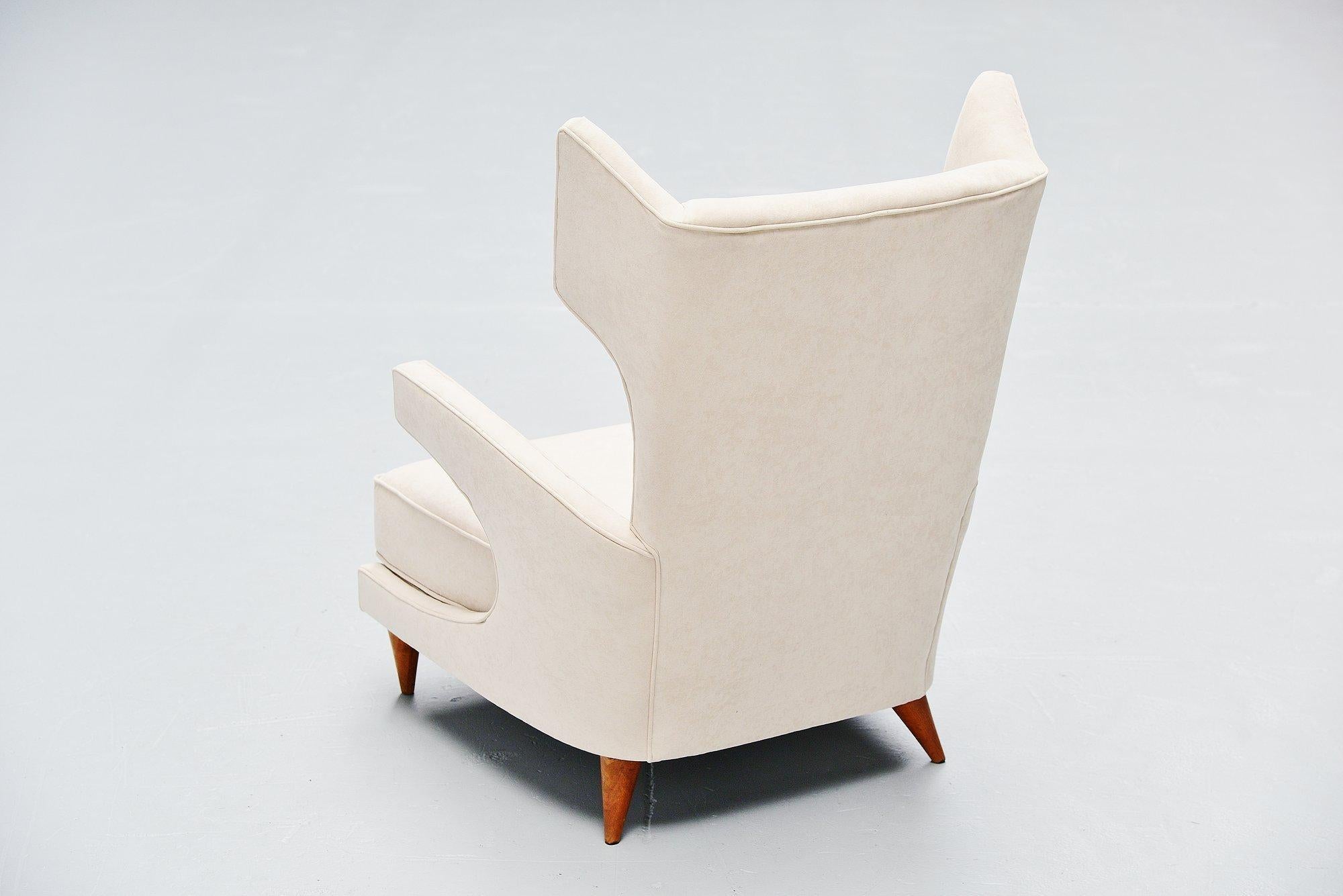 Mid-Century Modern Paolo Buffa Attributed Lounge Chair Italy 1950
