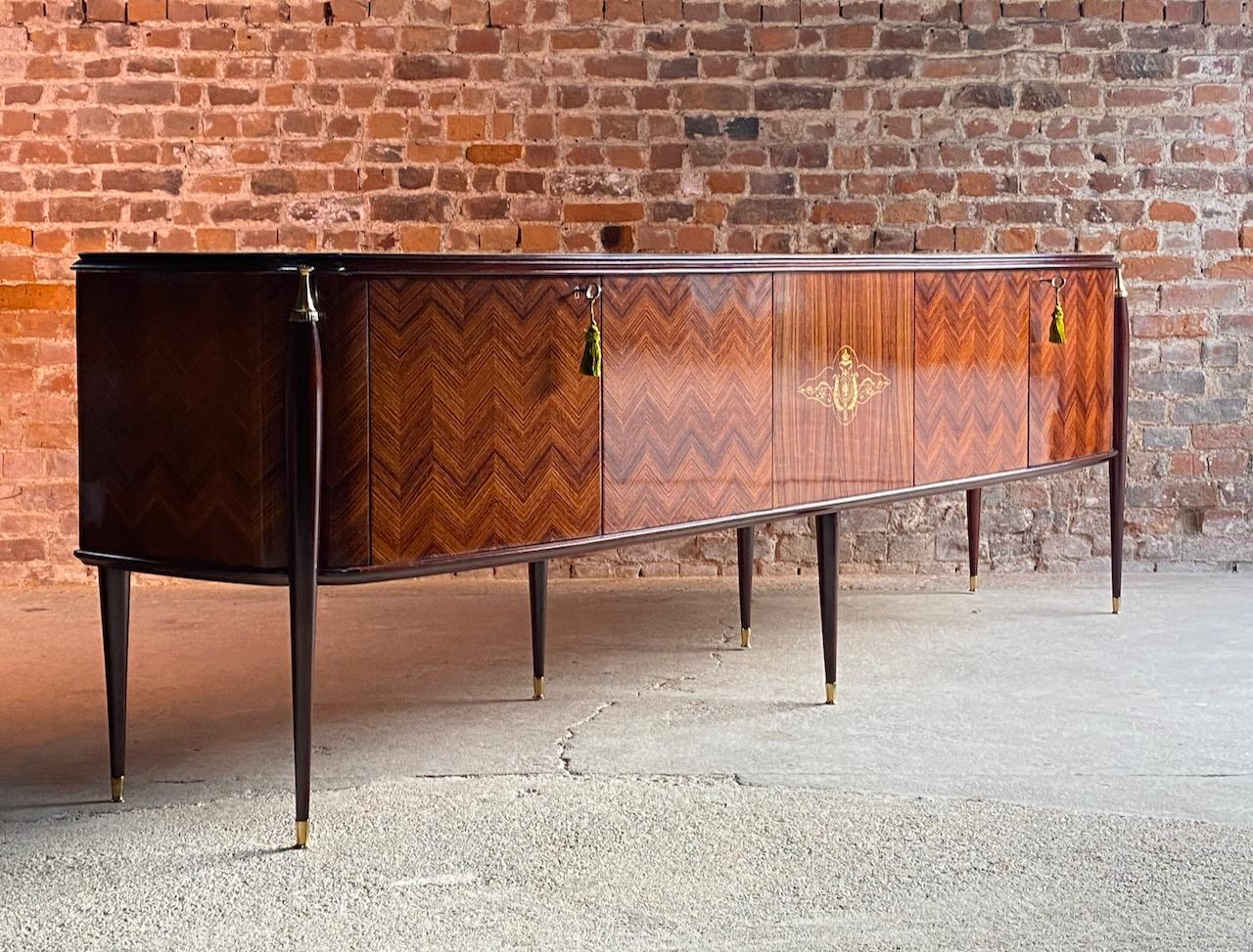 Paolo Buffa Attributed Rosewood Credenza Sideboard, Italy, circa 1945 In Good Condition In Longdon, Tewkesbury