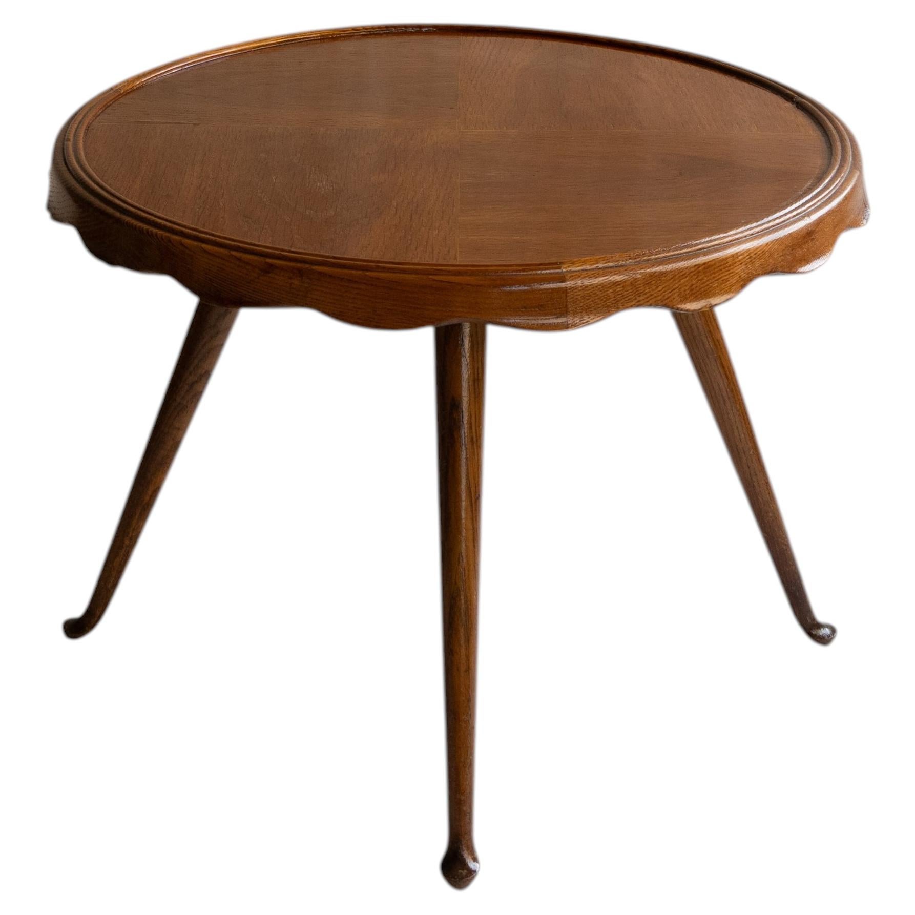 Paolo Buffa Attributed Side Round Timber Side Table with Scalloped Edge For Sale