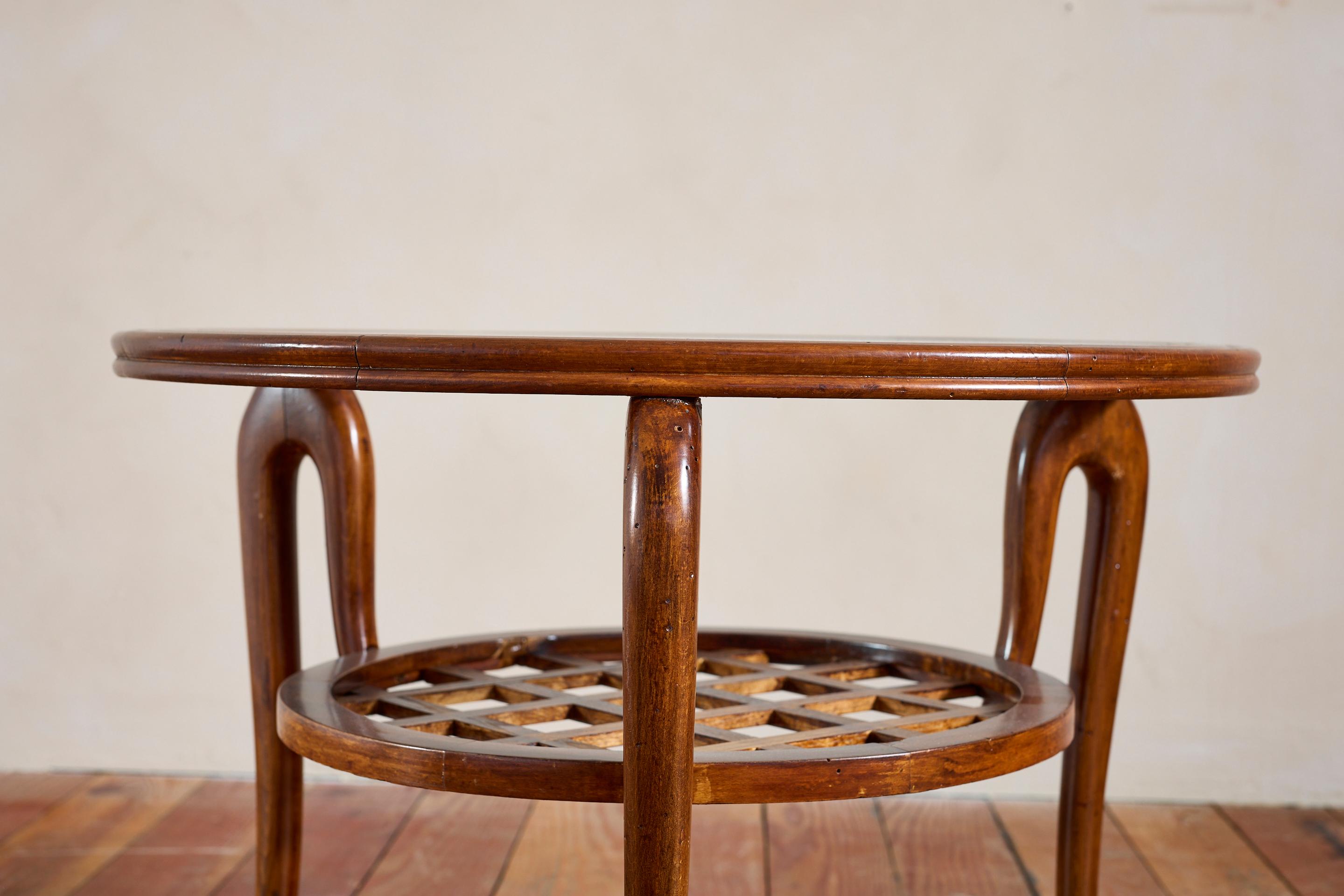 Paolo Buffa Attributed Side Table In Good Condition For Sale In Beverly Hills, CA
