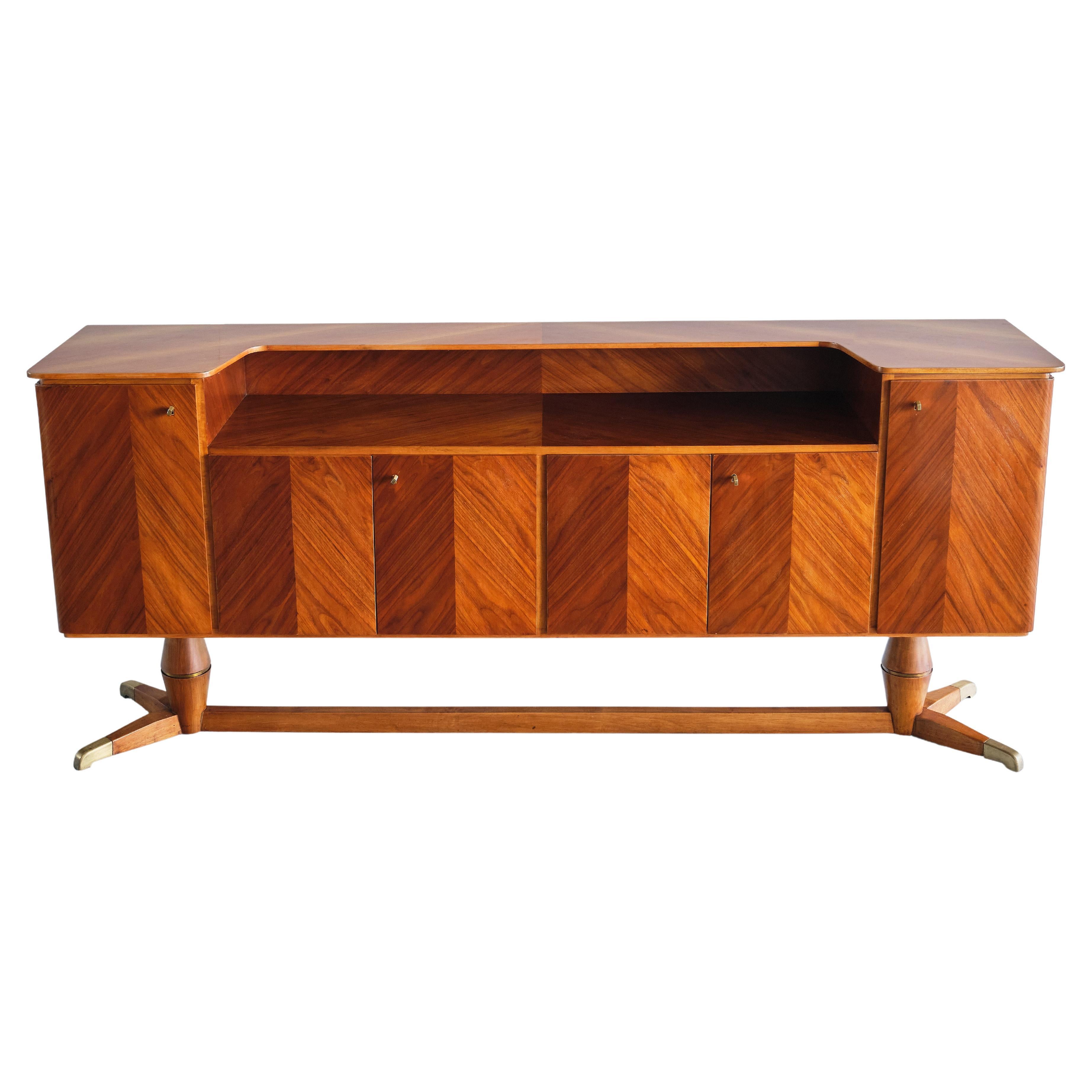 Paolo Buffa Attributed Sideboard in Walnut and Brass, Serafino Arrighi, 1940s For Sale