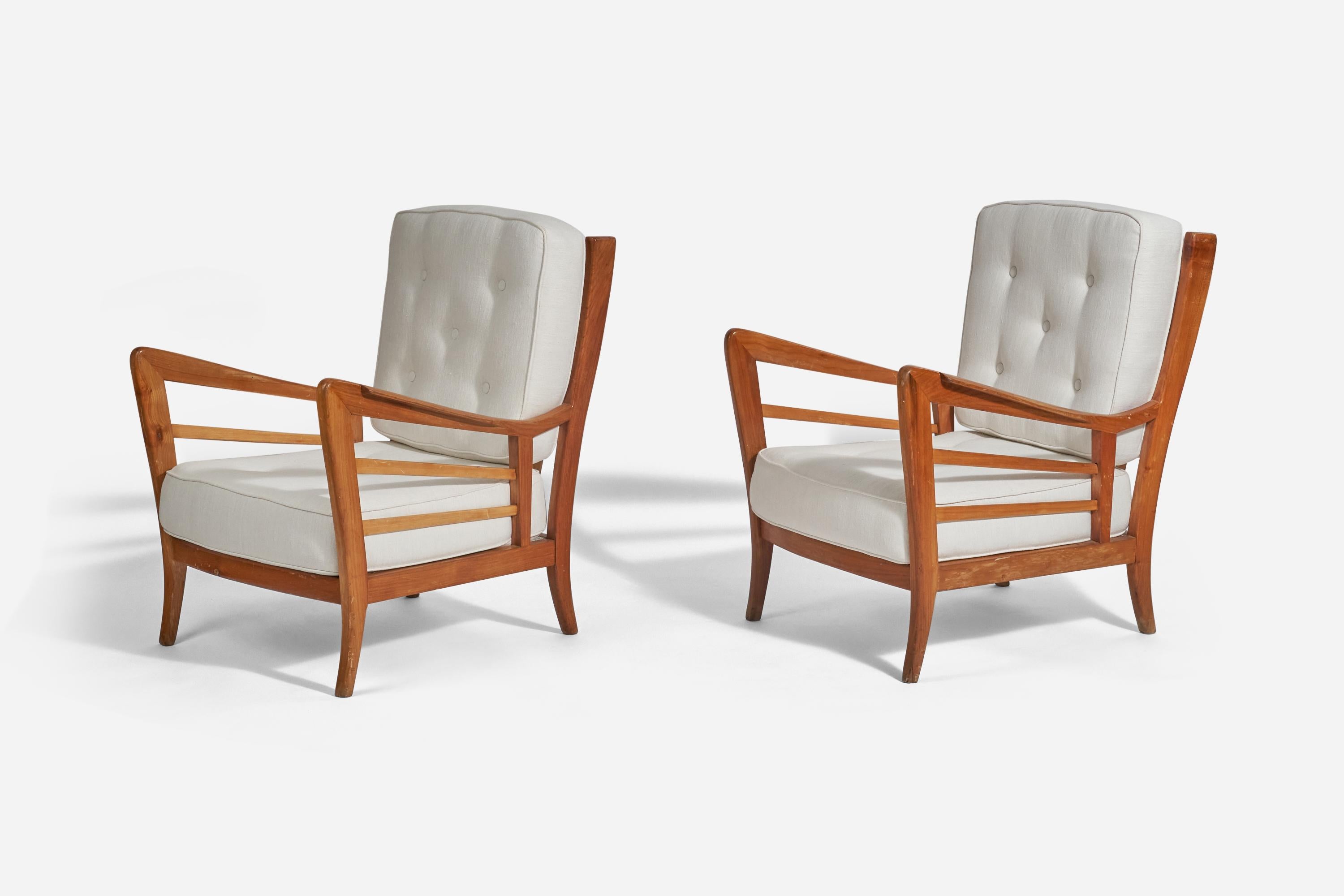 Mid-Century Modern Paolo Buffa Attribution, Lounge Chairs, Fabric, Wood, Italy, 1940s