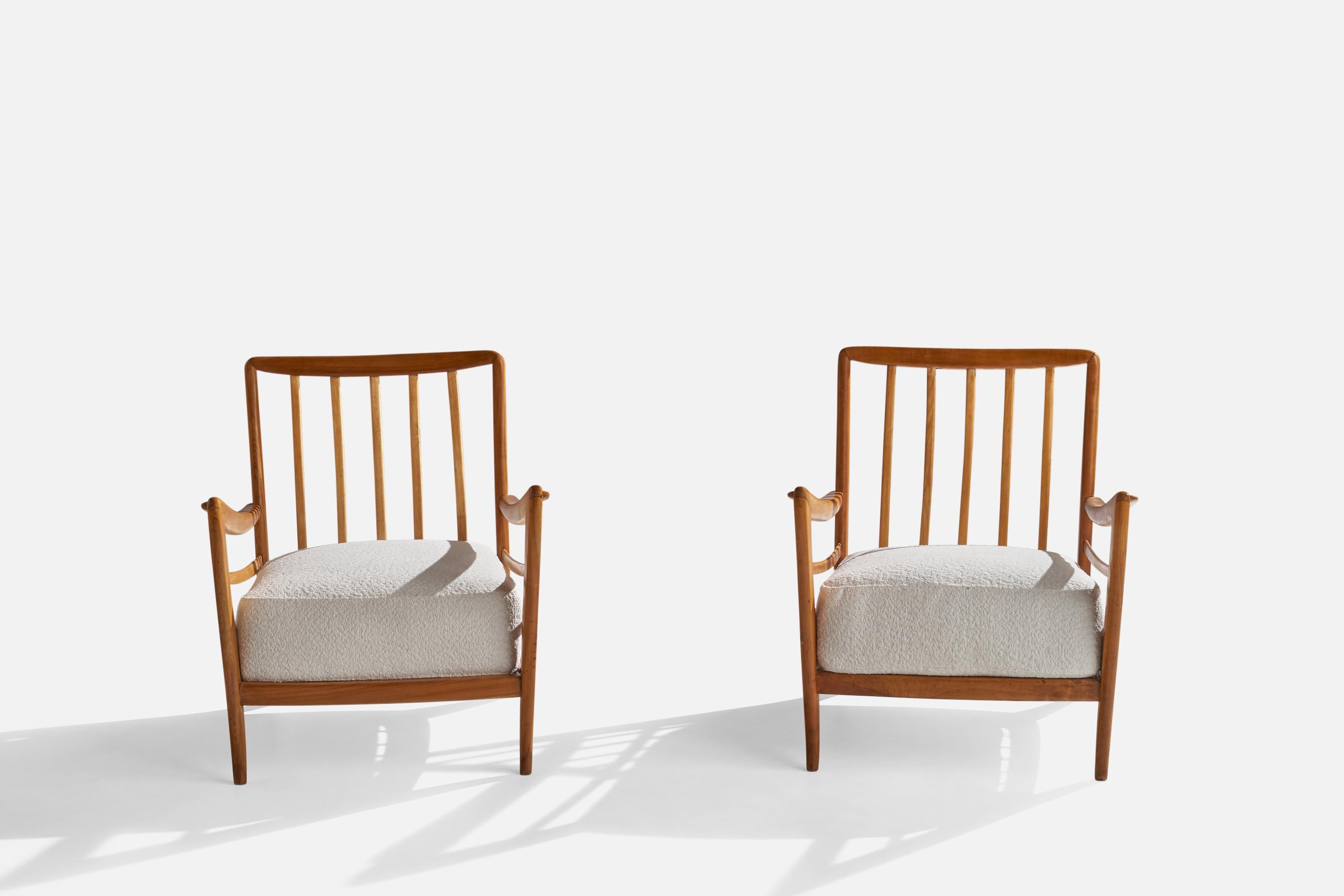 Italian Paolo Buffa Attribution, Lounge Chairs, Walnut, Fabric, Italy, 1940s For Sale