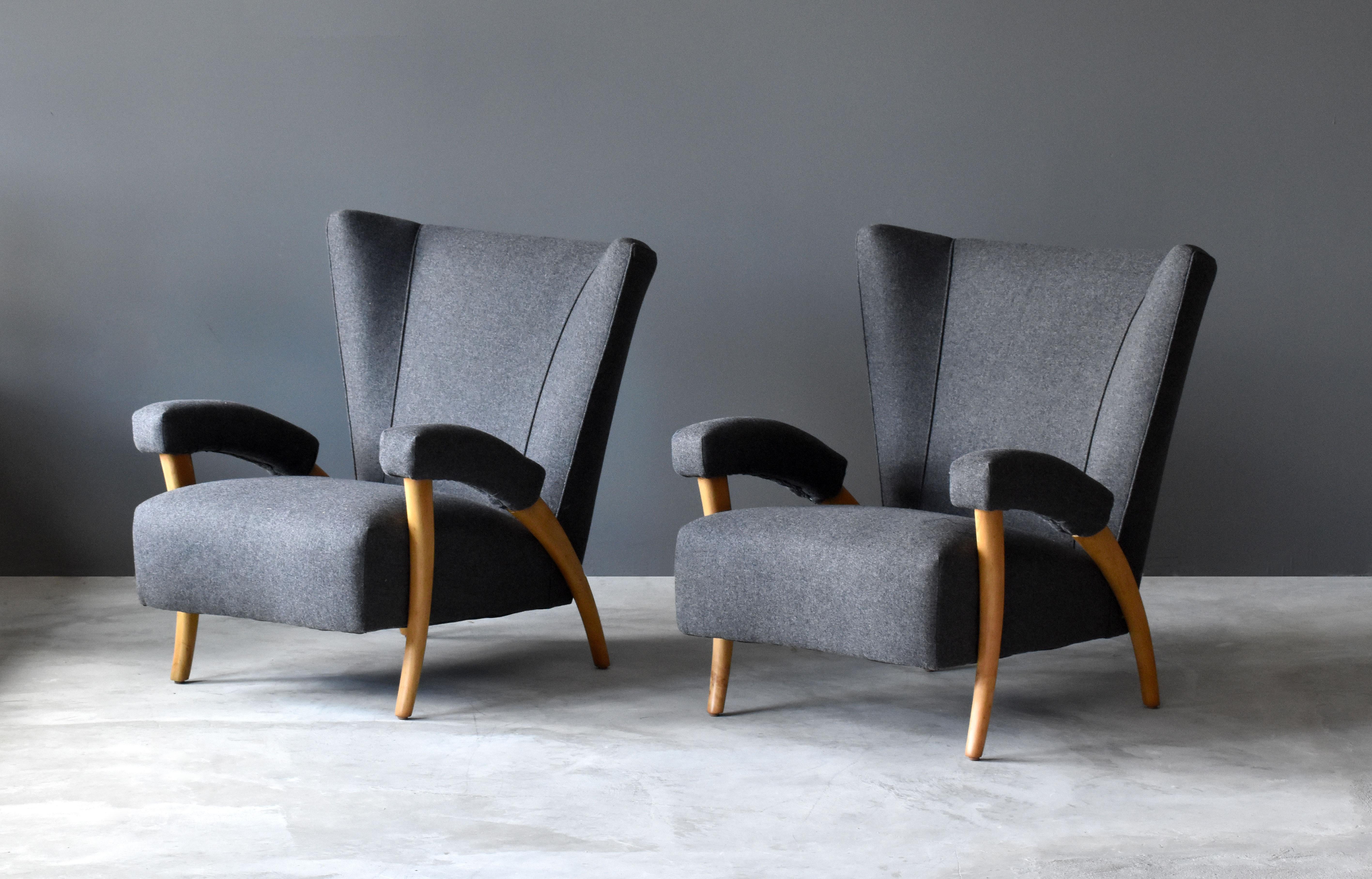 Organic Modern Paolo Buffa 'Attribution' Organic Lounge Chairs, Fabric, Light Oak, Italy, 1940s