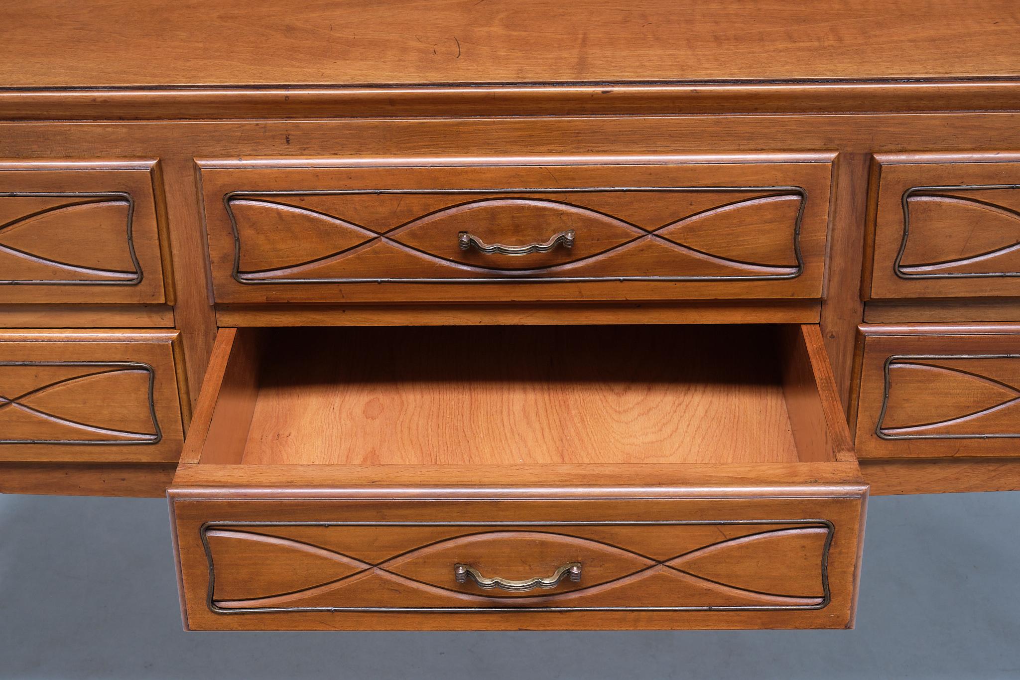 Paolo Buffa Buffet / Credenza in noce e ottone, Mario Quarti, Milano, anni '40 in vendita 4