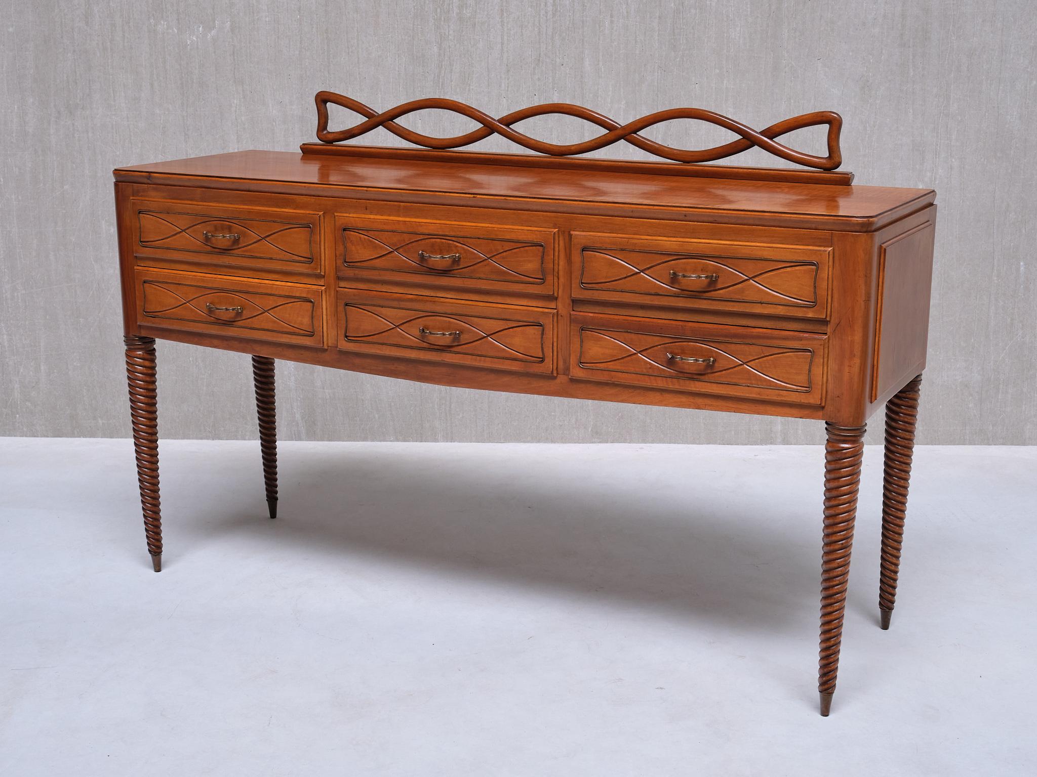 Moderno Paolo Buffa Buffet / Credenza in noce e ottone, Mario Quarti, Milano, anni '40 in vendita