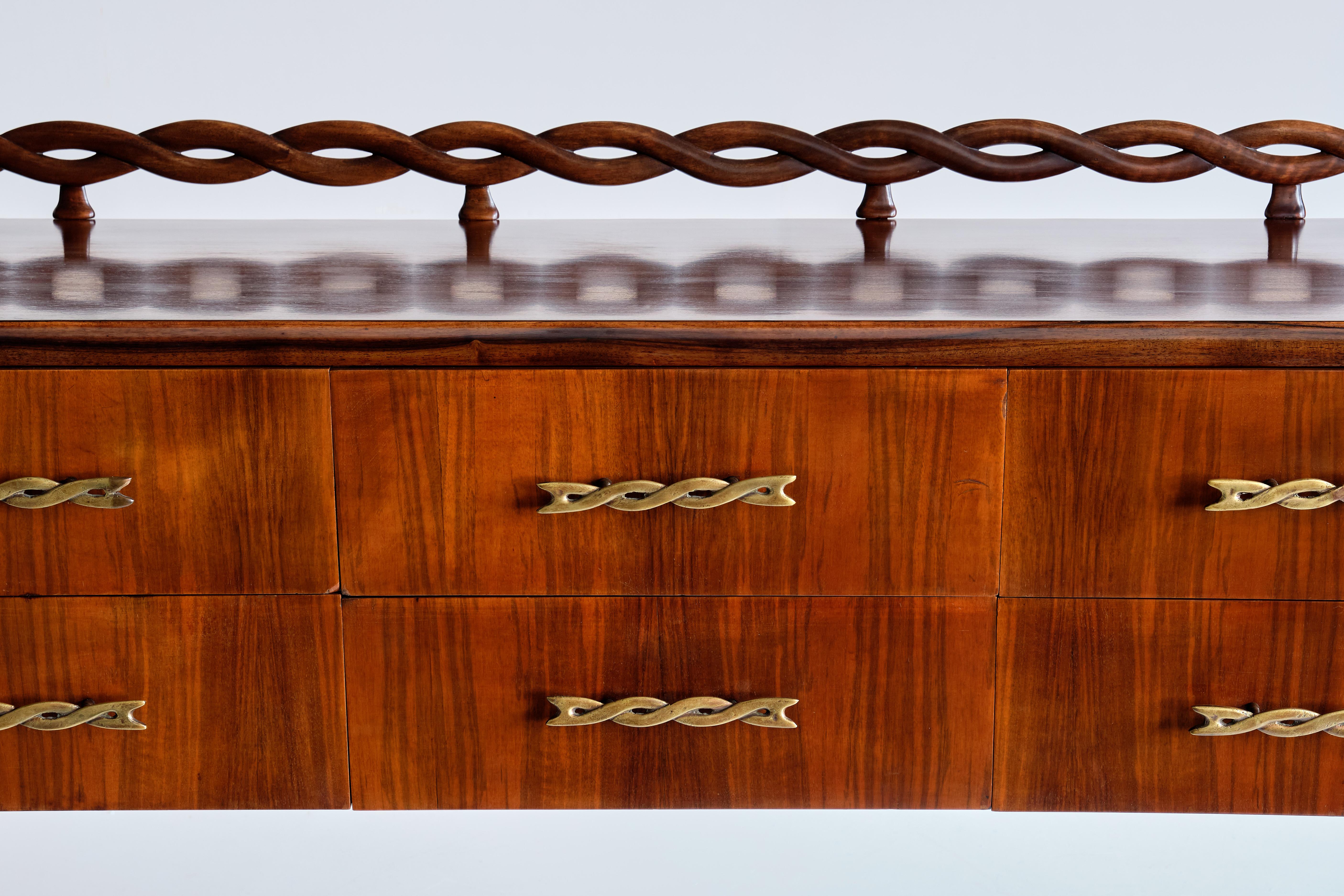 Italian Paolo Buffa Buffet / Sideboard in Walnut and Brass, Mario Quarti, Milan, 1942