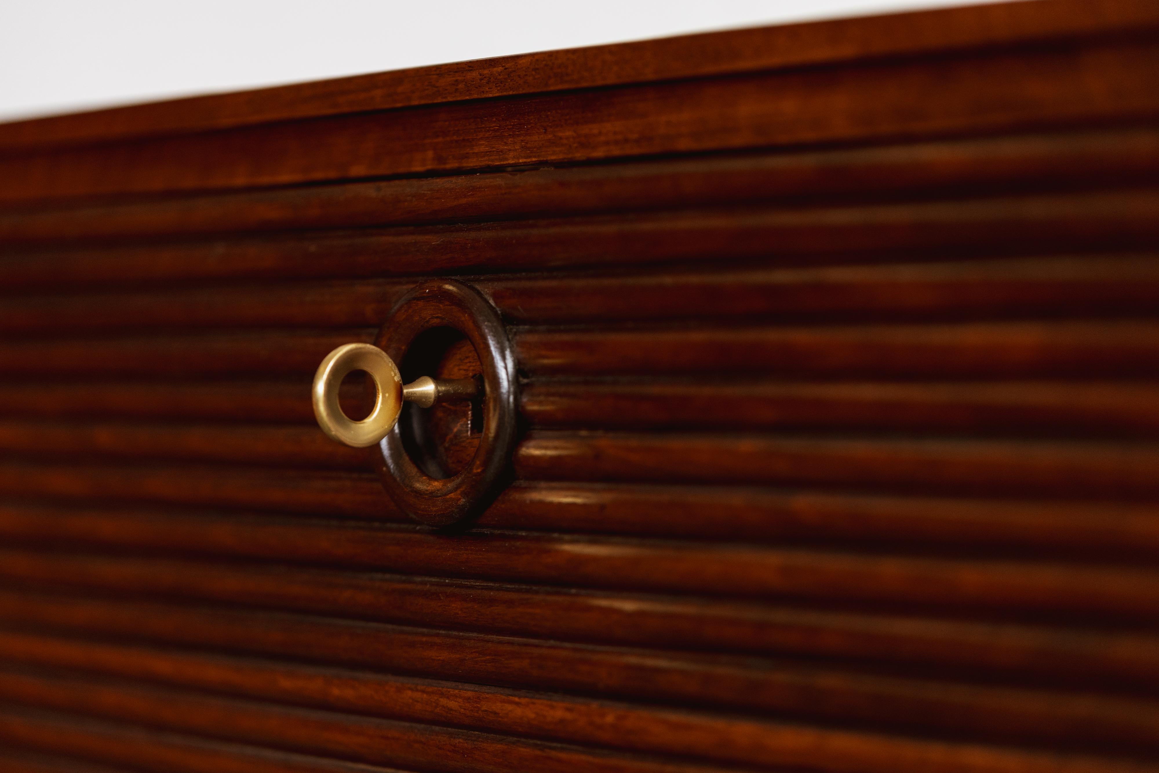 Mid-Century Modern Cabinet de Paolo Buffa pour La Permanente Mobili Cantù, 1955 en vente