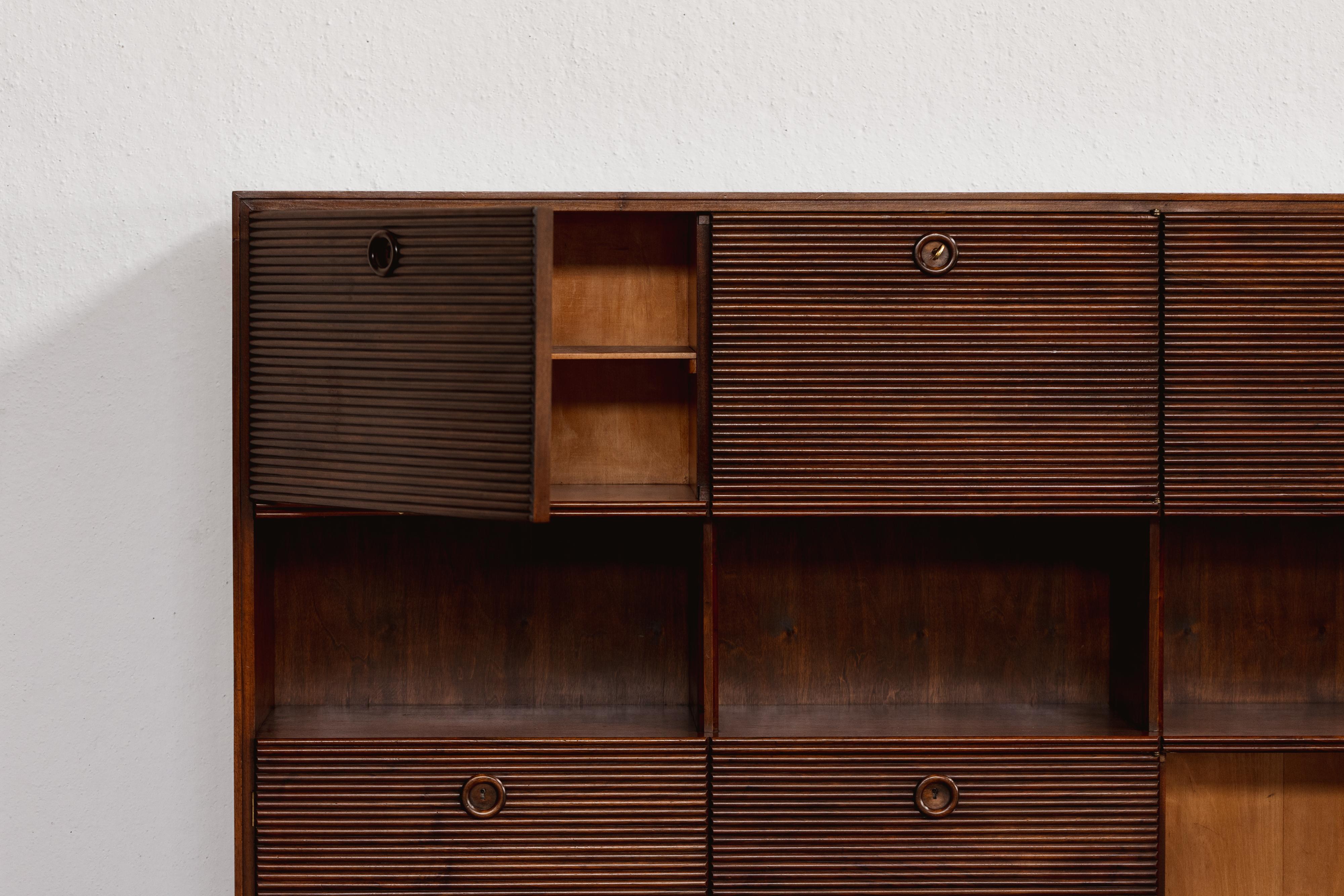 italien Cabinet de Paolo Buffa pour La Permanente Mobili Cantù, 1955 en vente