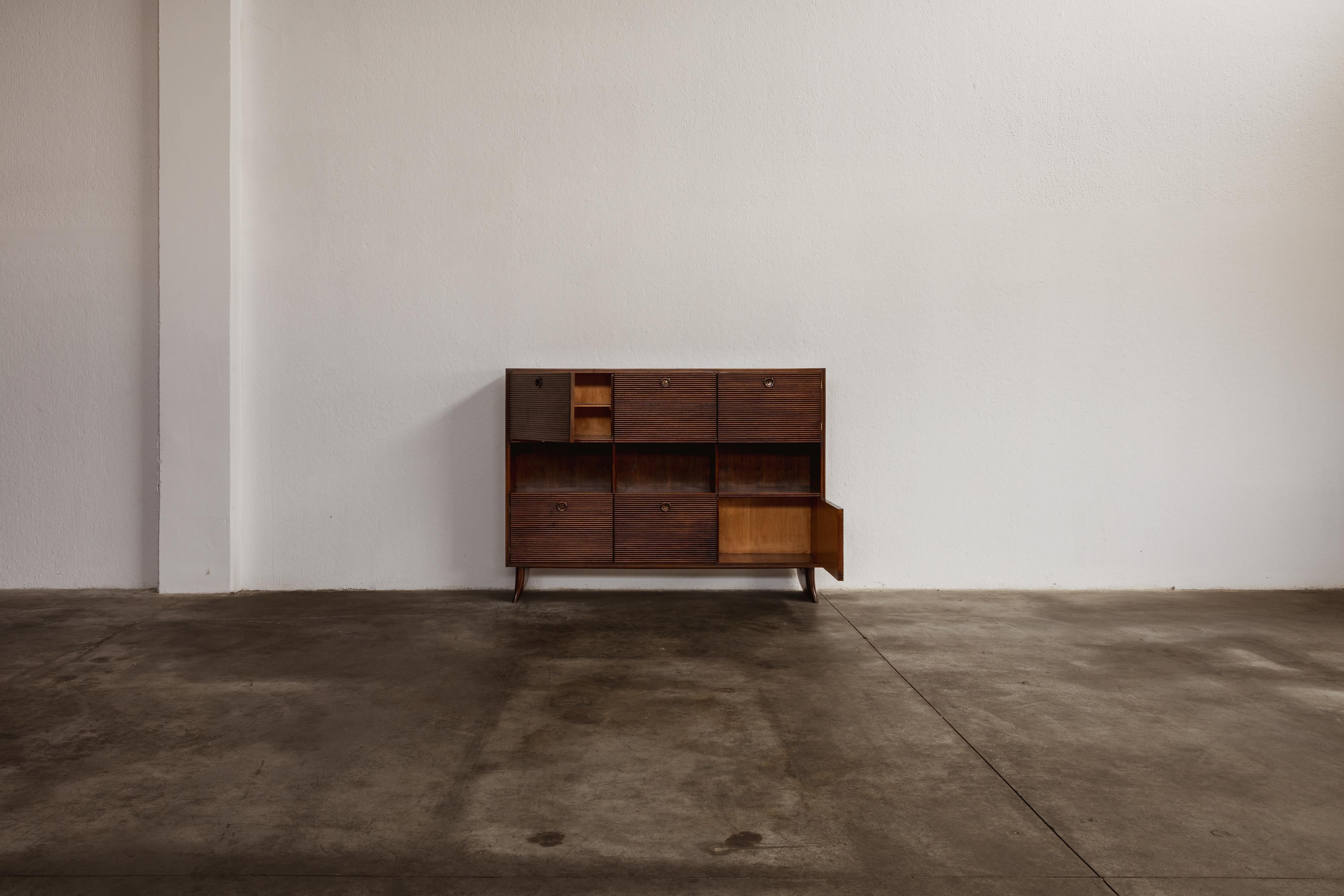 Milieu du XXe siècle Cabinet de Paolo Buffa pour La Permanente Mobili Cantù, 1955 en vente