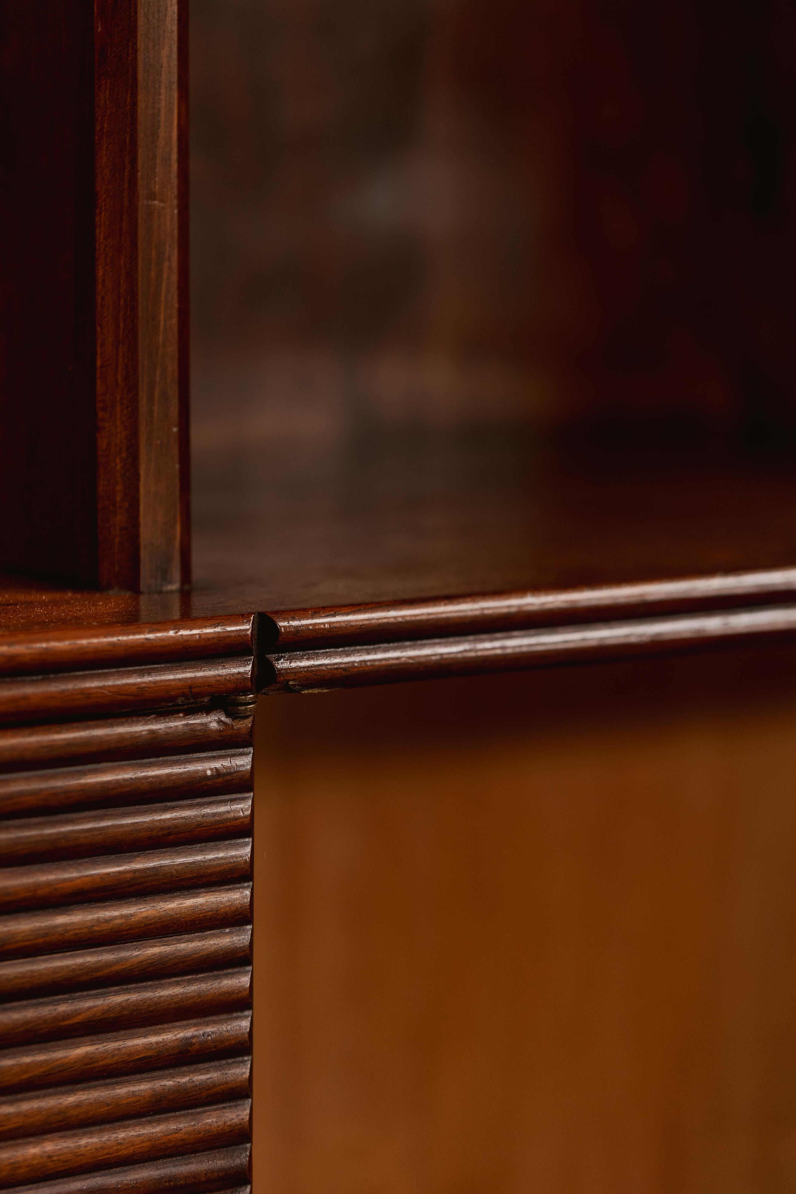Laiton Cabinet de Paolo Buffa pour La Permanente Mobili Cantù, 1955 en vente