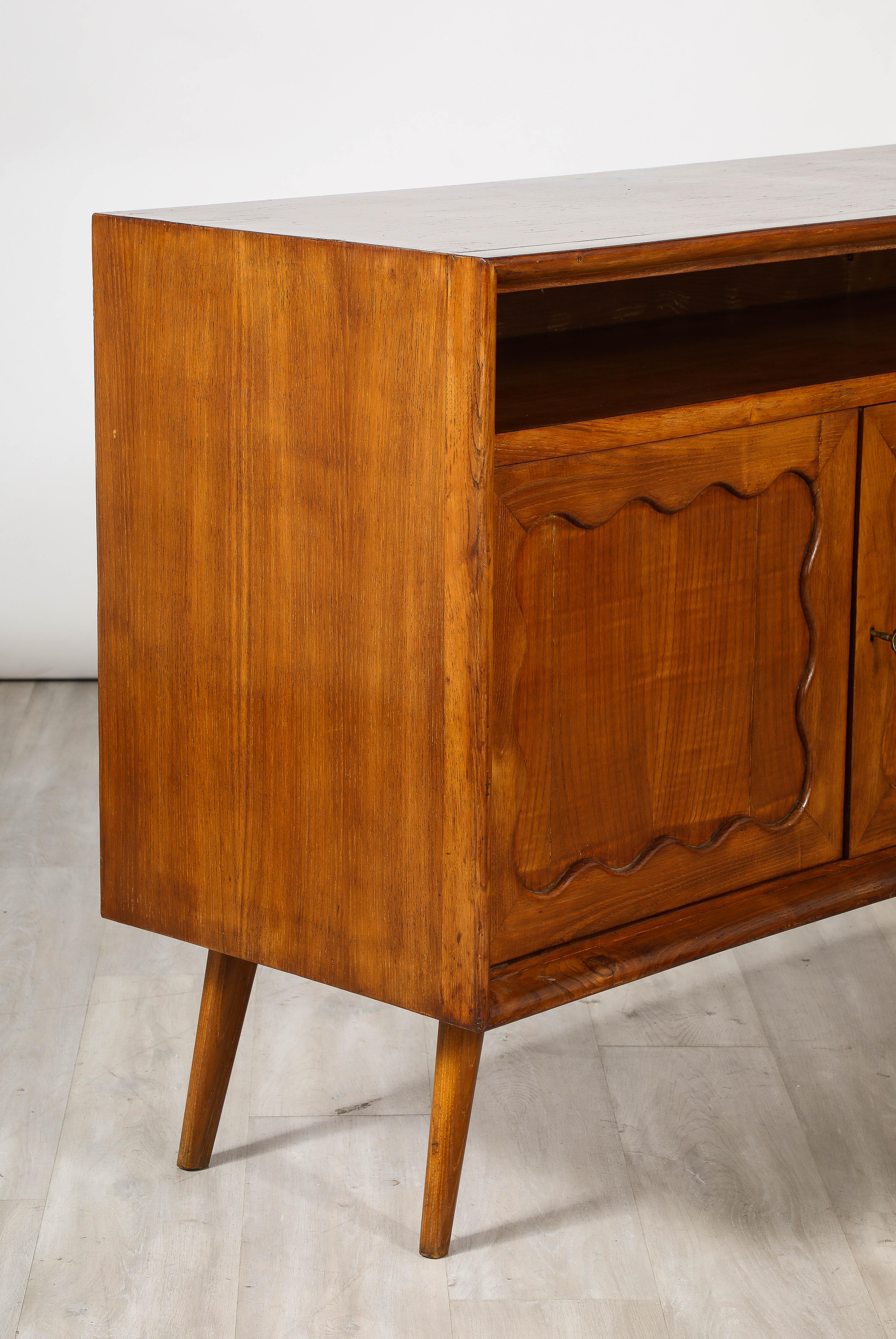 Paolo Buffa Carved Wood Sideboard / Credenza, Italy, circa 1950  For Sale 10