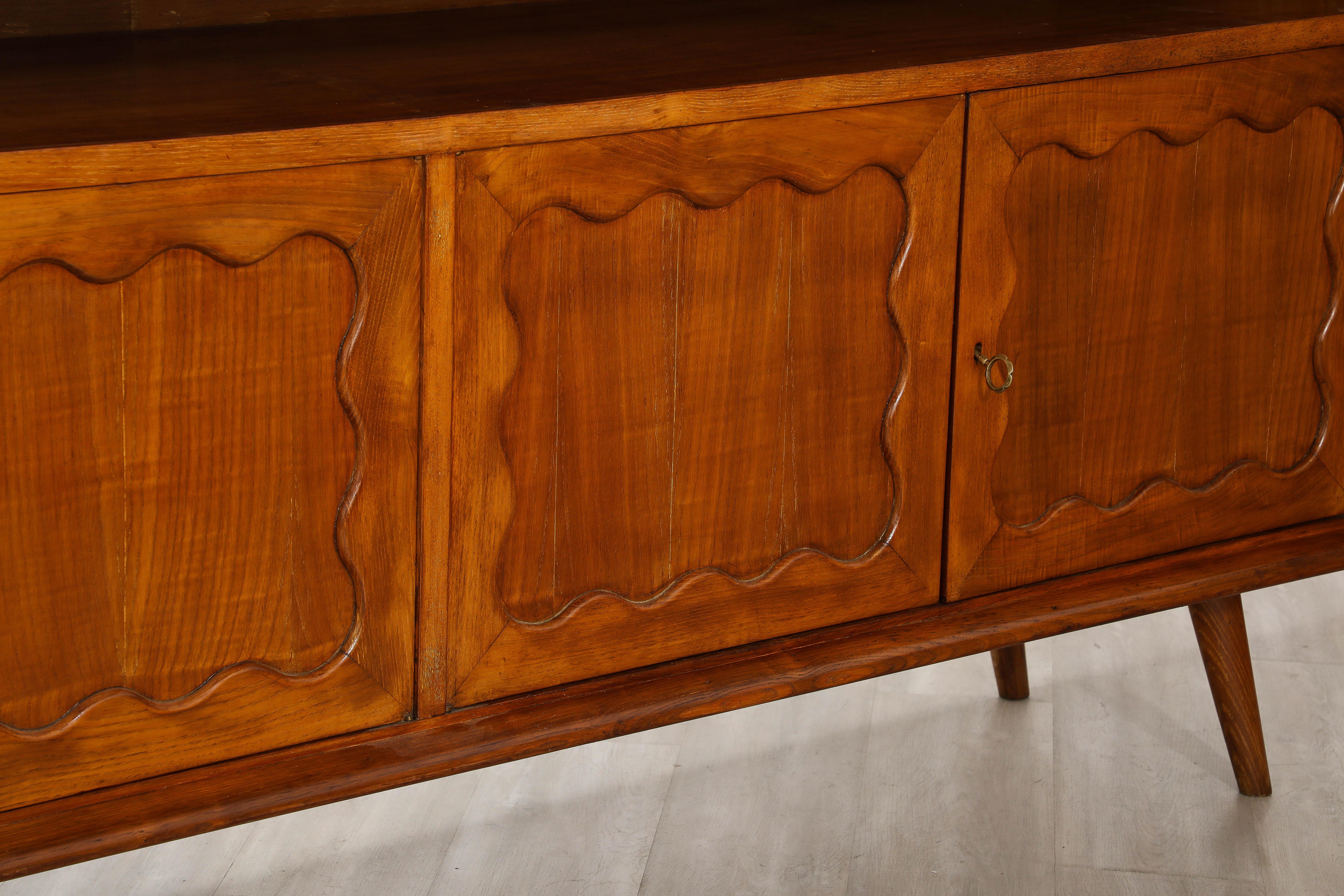 Paolo Buffa Carved Wood Sideboard / Credenza, Italy, circa 1950  For Sale 11