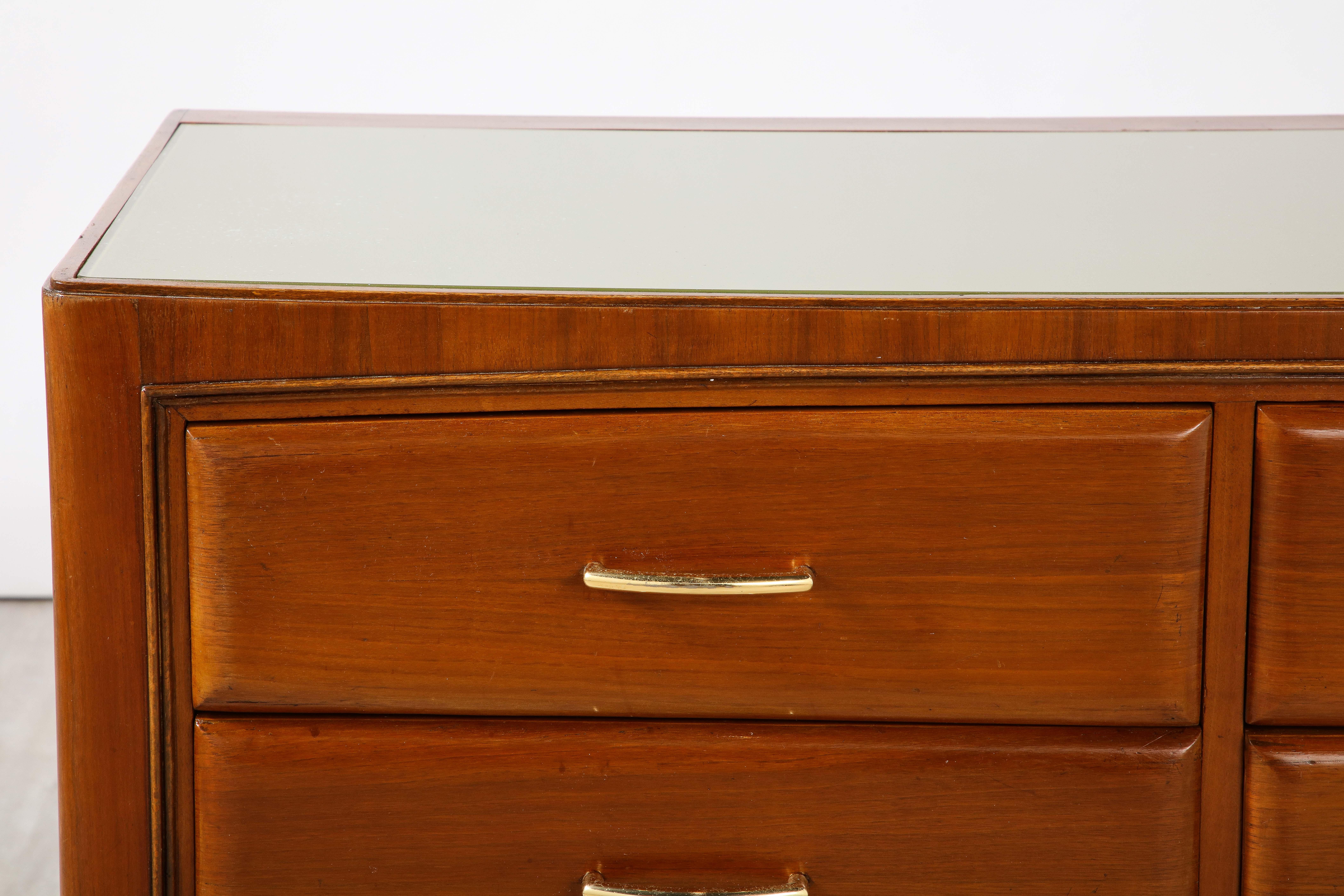 Paolo Buffa Chest of Drawers/Commode circa 1940  In Good Condition For Sale In New York, NY
