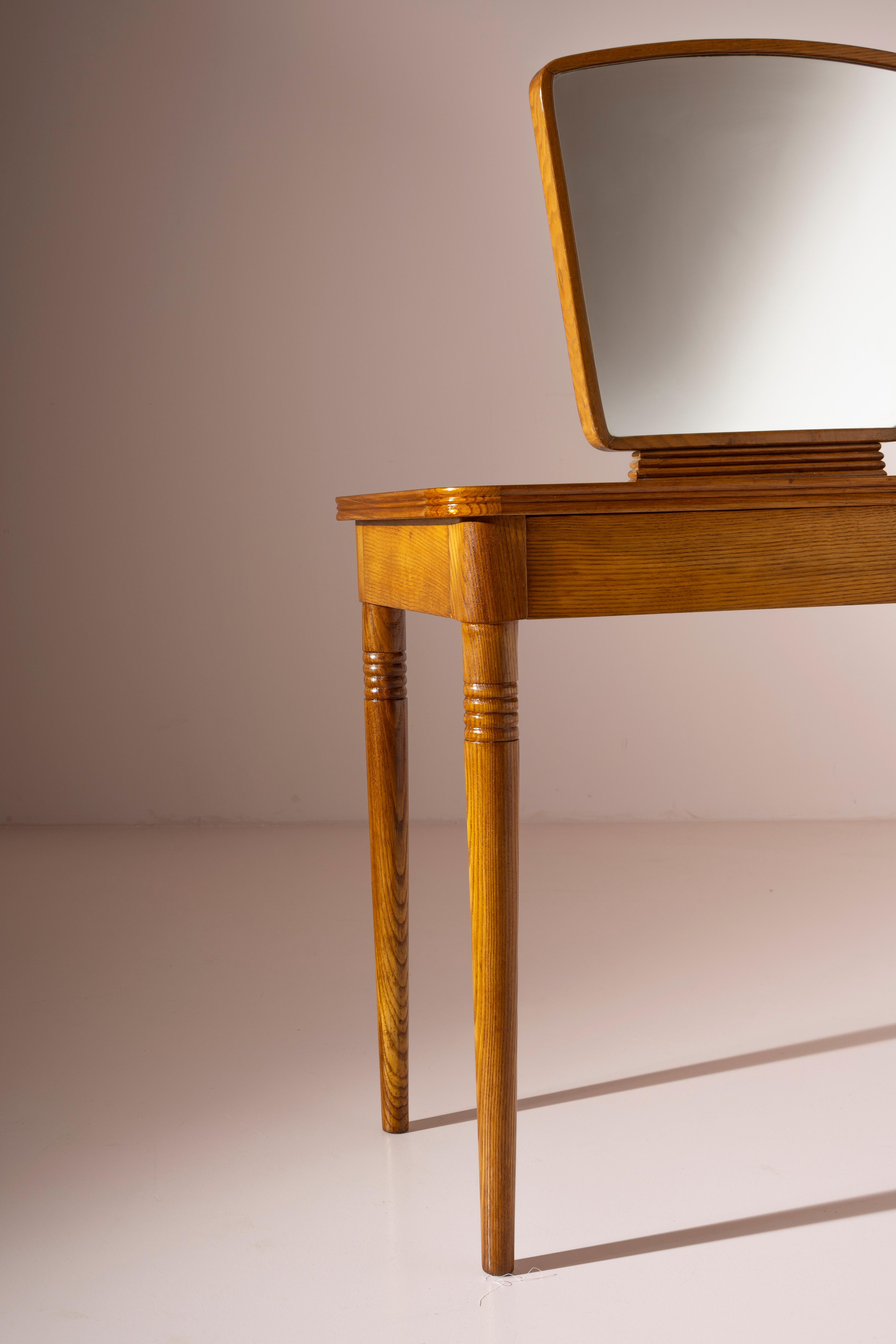 Italian Paolo Buffa Chestnut vanity table with drawers and mirror by Valzania Italy 1938