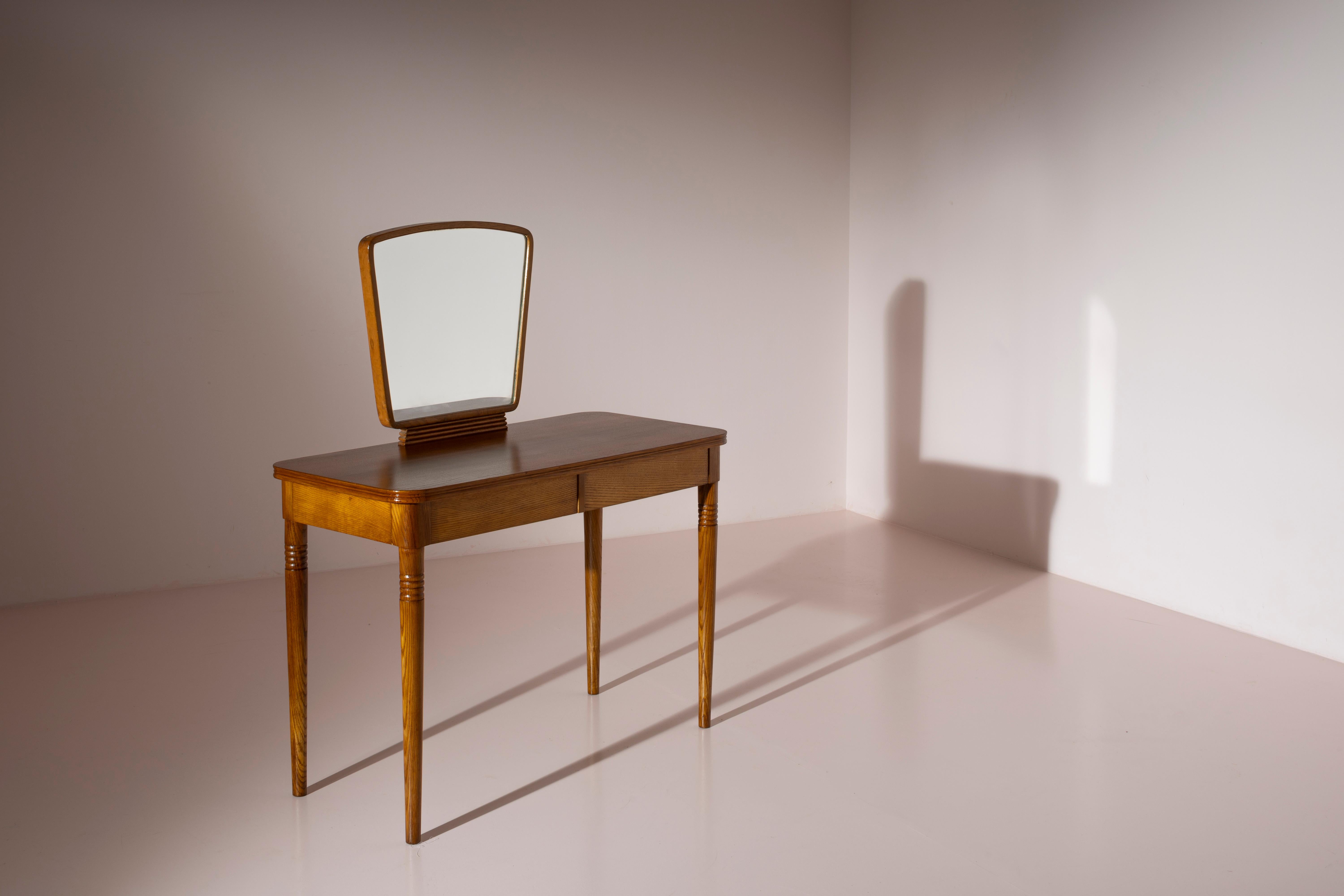 Paolo Buffa Chestnut vanity table with drawers and mirror by Valzania Italy 1938 1