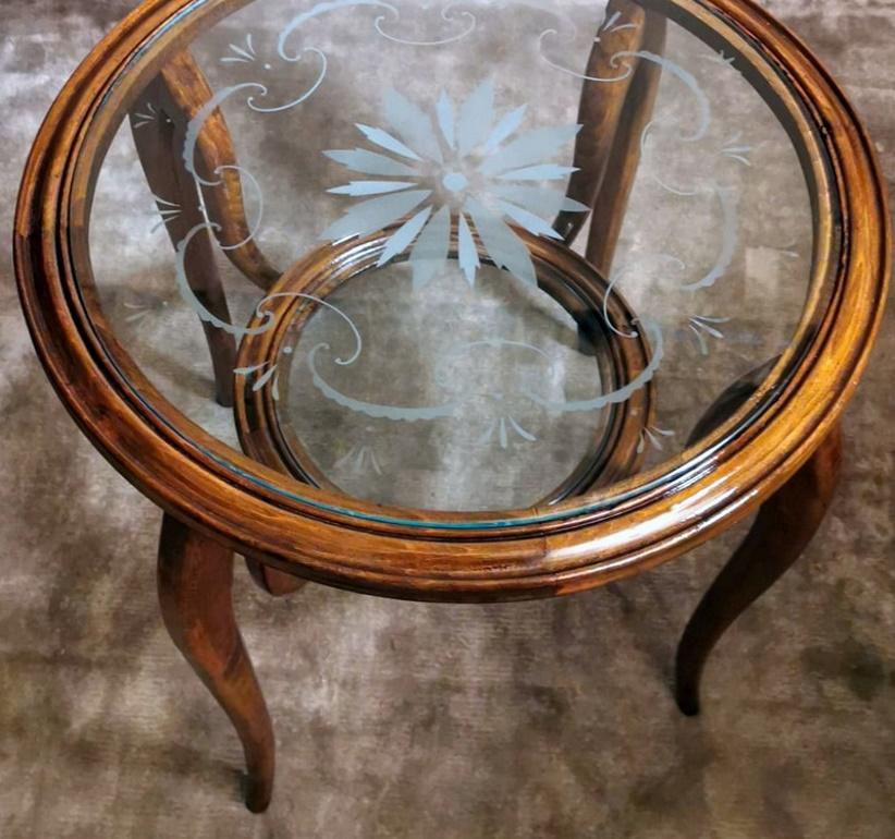 Polished Paolo Buffa Coffee Table in Cherry Wood with Engraved Glass