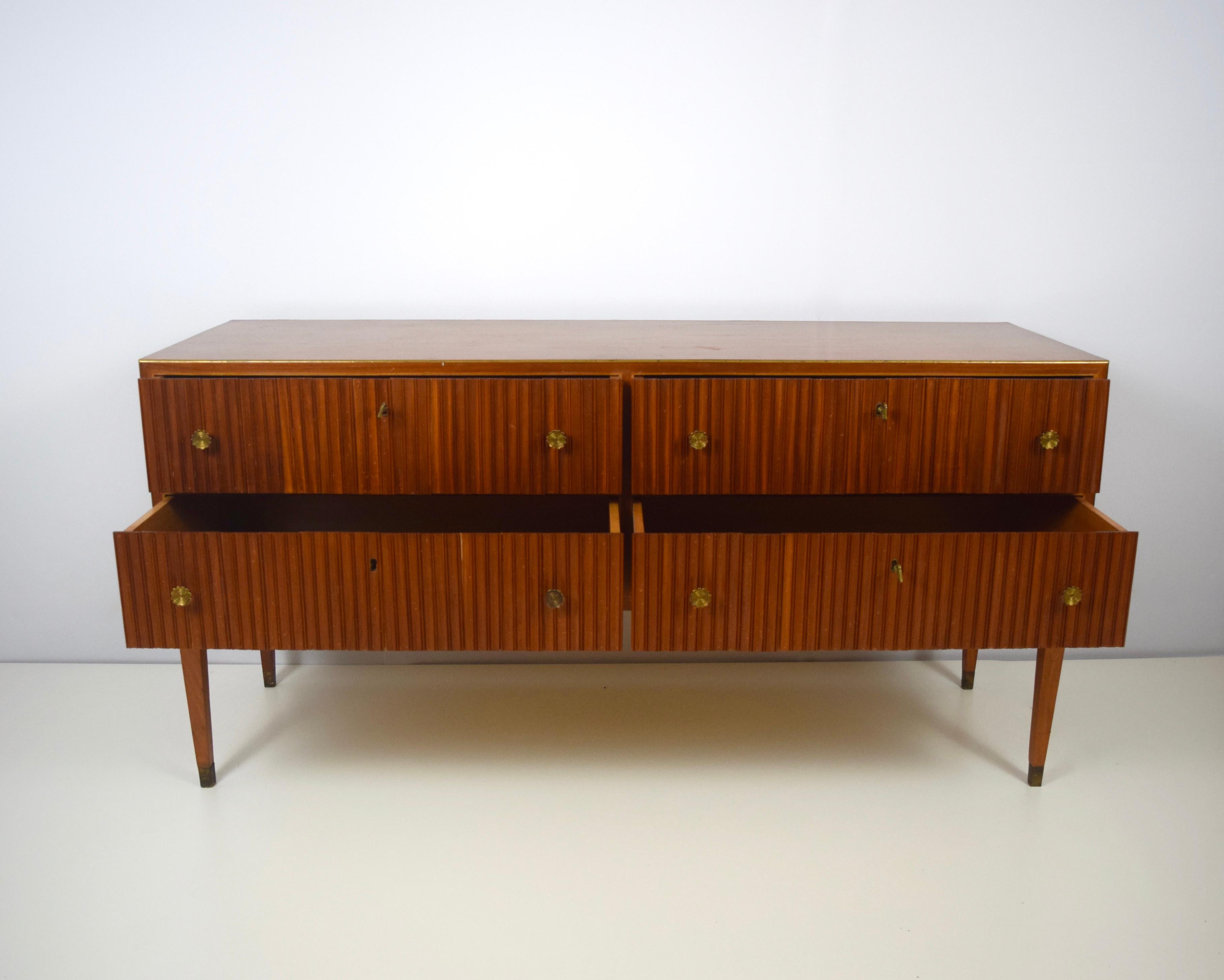 Paolo Buffa Credenza Mahogany and Brass from Italy, 1950s In Good Condition In Hellouw, NL