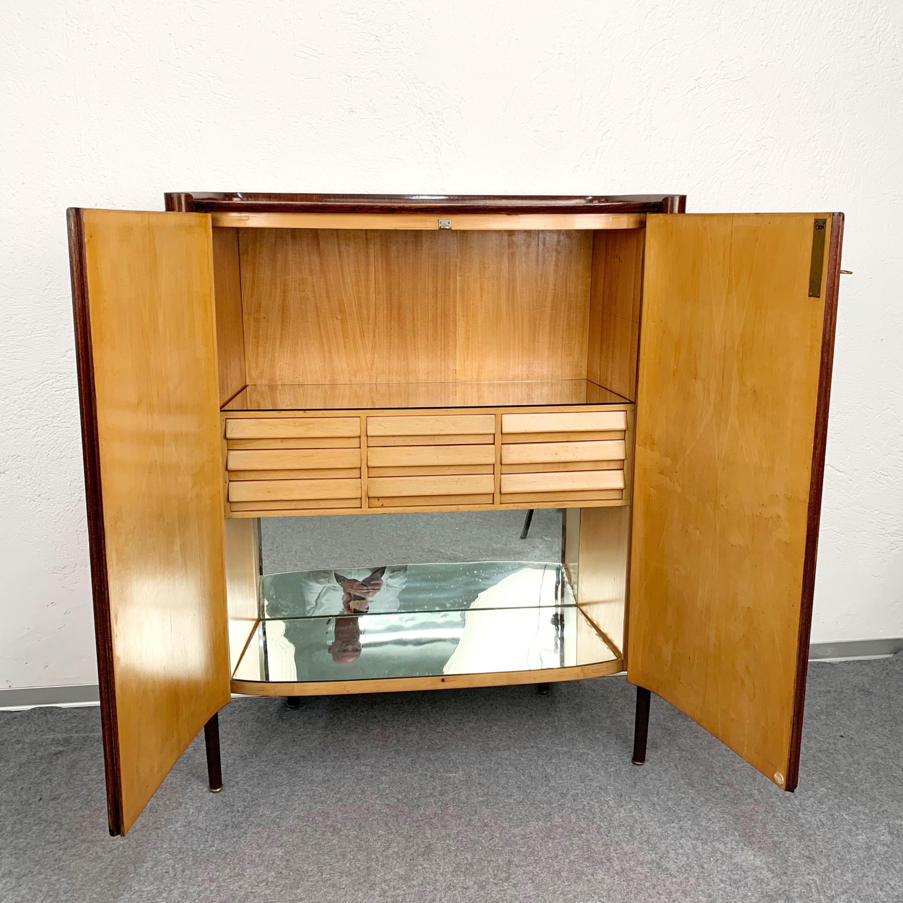 Paolo Buffa, Dry Bar Cabinet Mirrors and Drawers, Italy, 1950s In Good Condition In Roma, IT