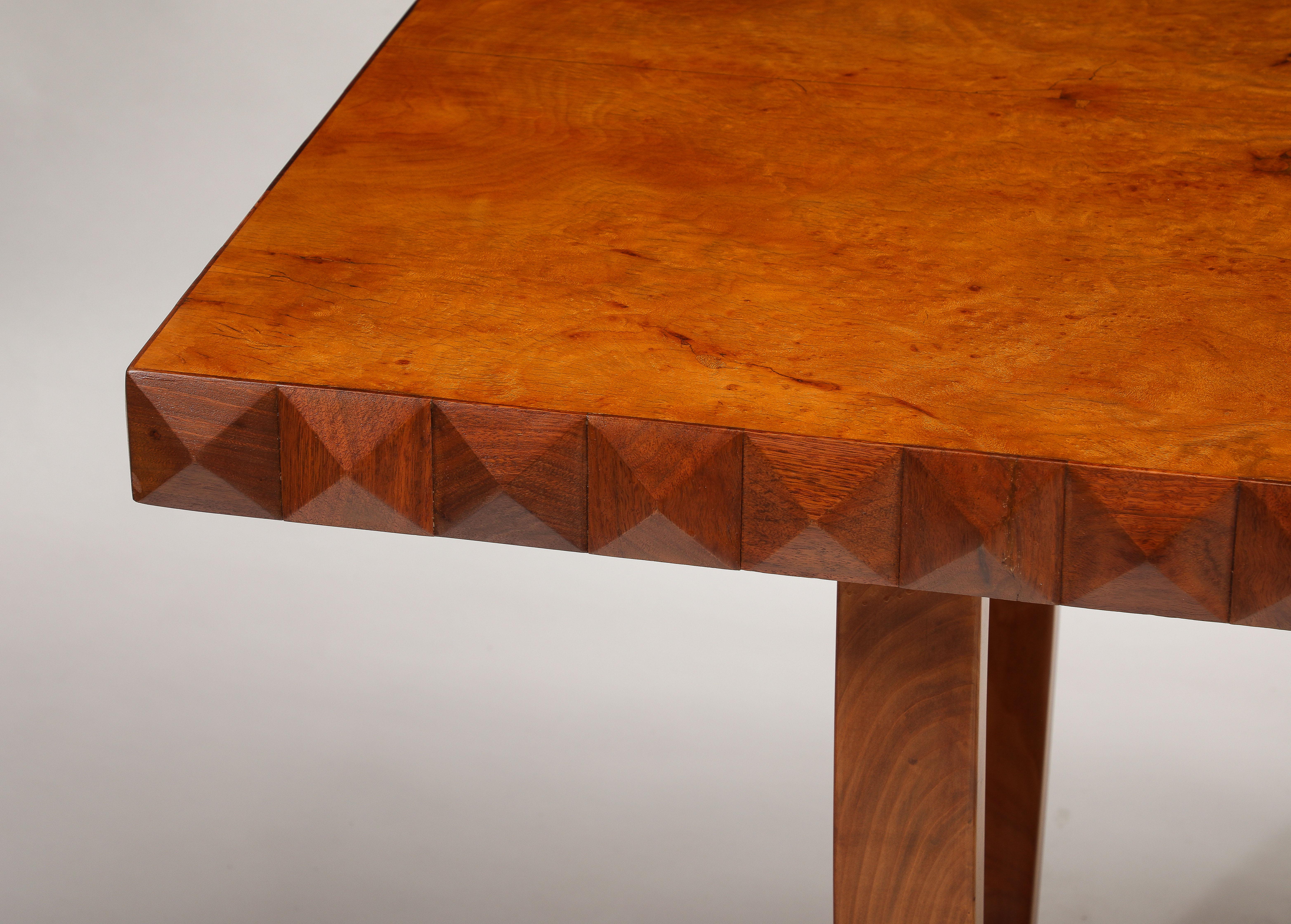 Paolo Buffa for Serafino Arrighi Rare Cherry and Walnut Rectangular Table, 1940s For Sale 3