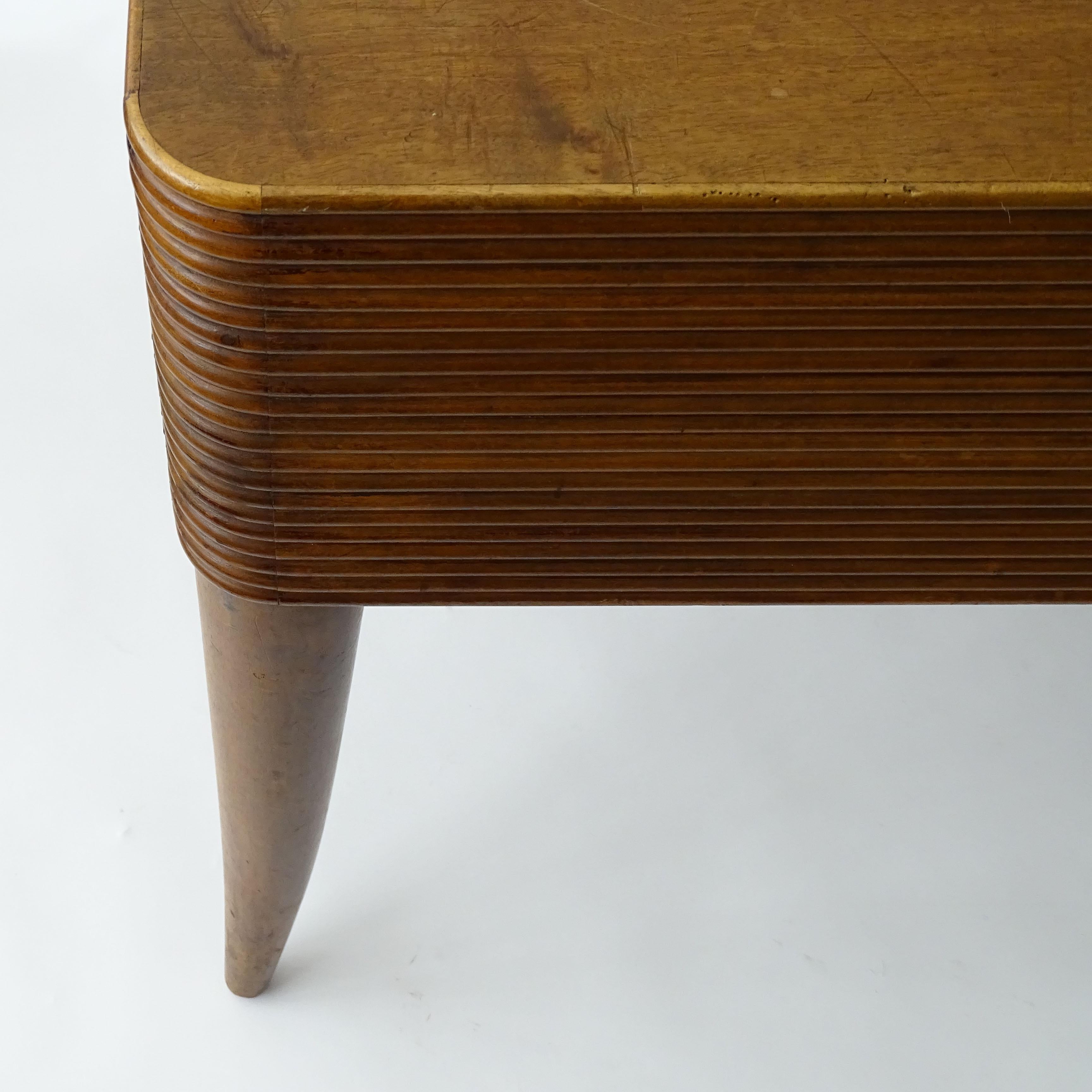 Mid-20th Century Paolo Buffa grissinato wood desk with four drawers, Italy 1940s For Sale