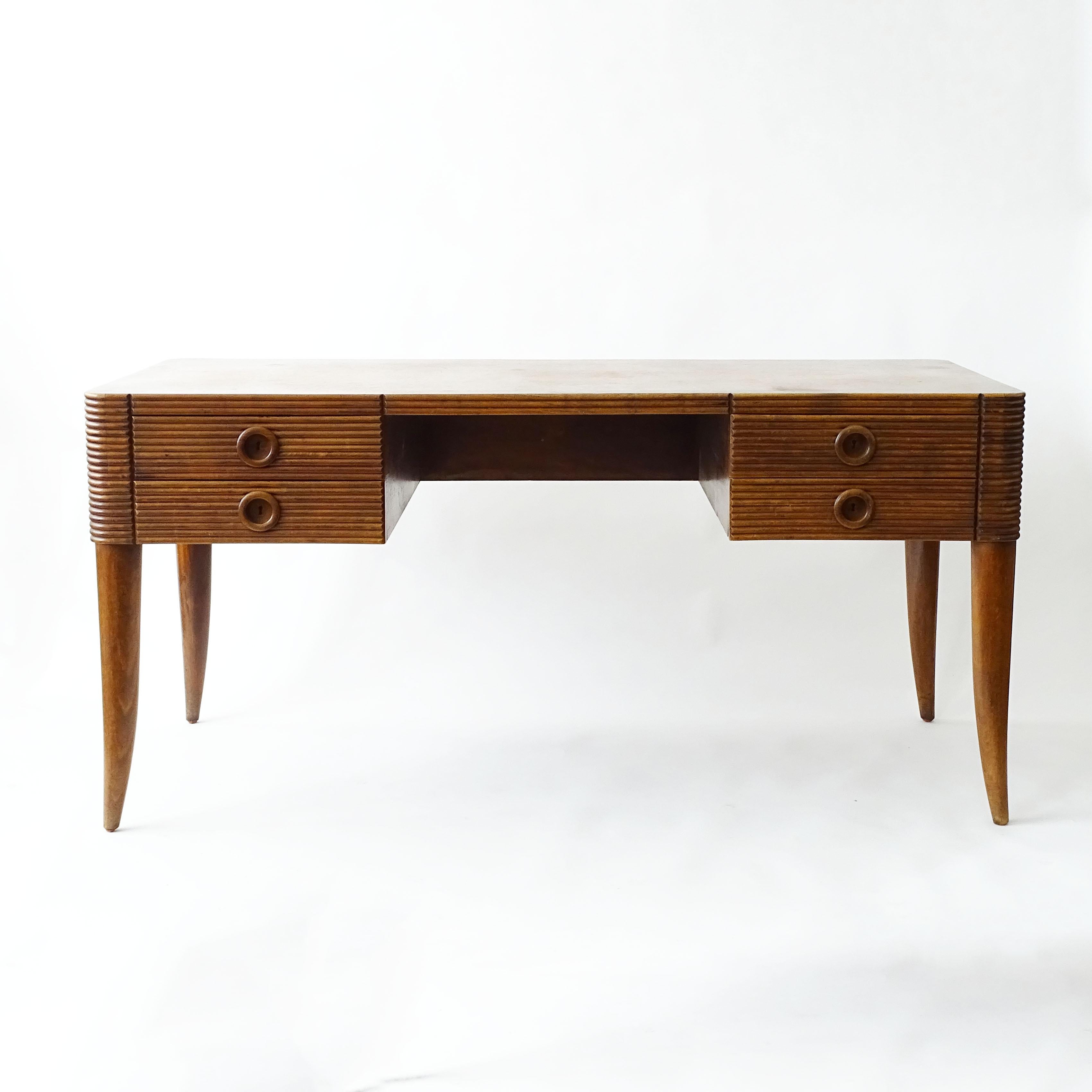 Wood Paolo Buffa grissinato wood desk with four drawers, Italy 1940s For Sale