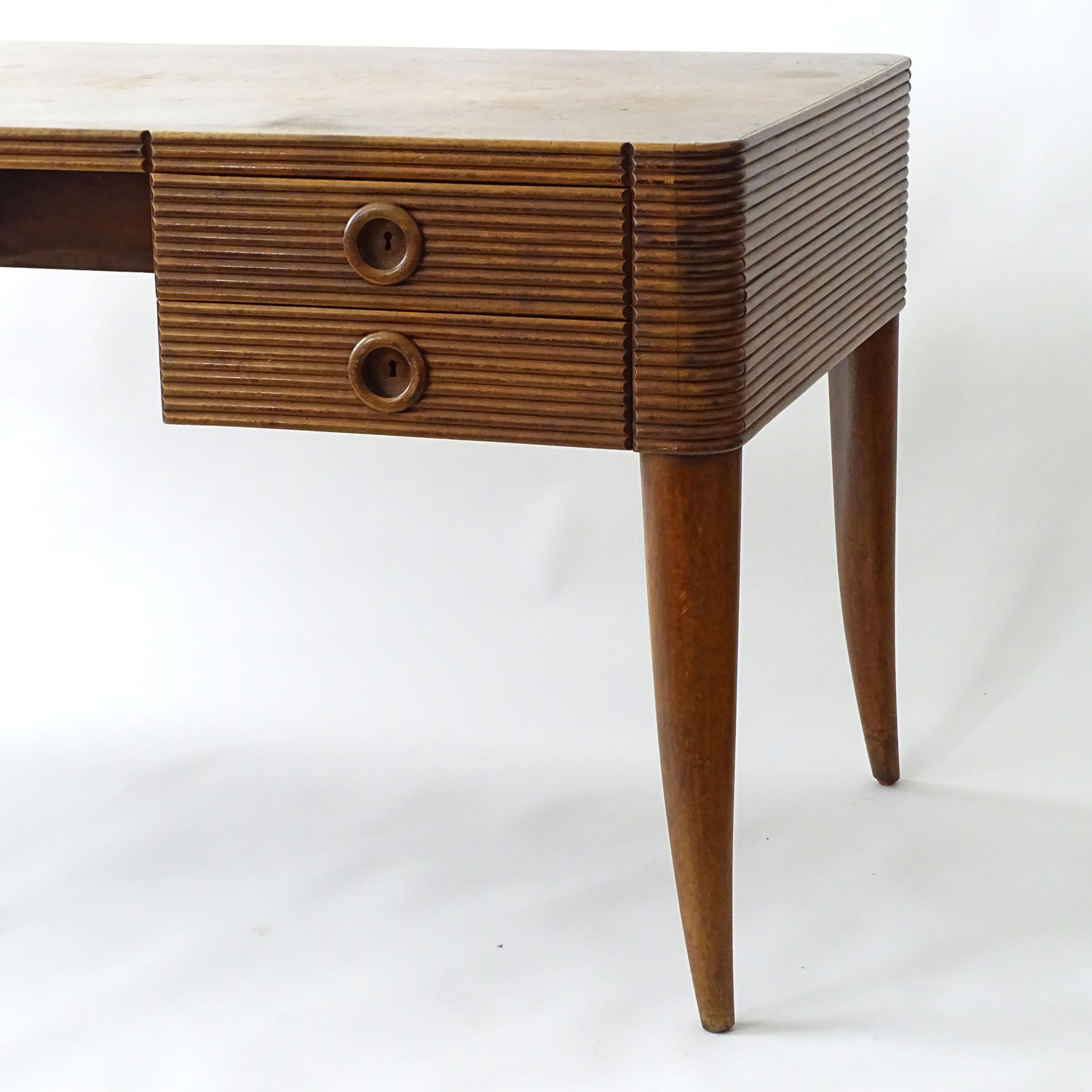 Paolo Buffa grissinato wood desk with four drawers, Italy 1940s For Sale 1