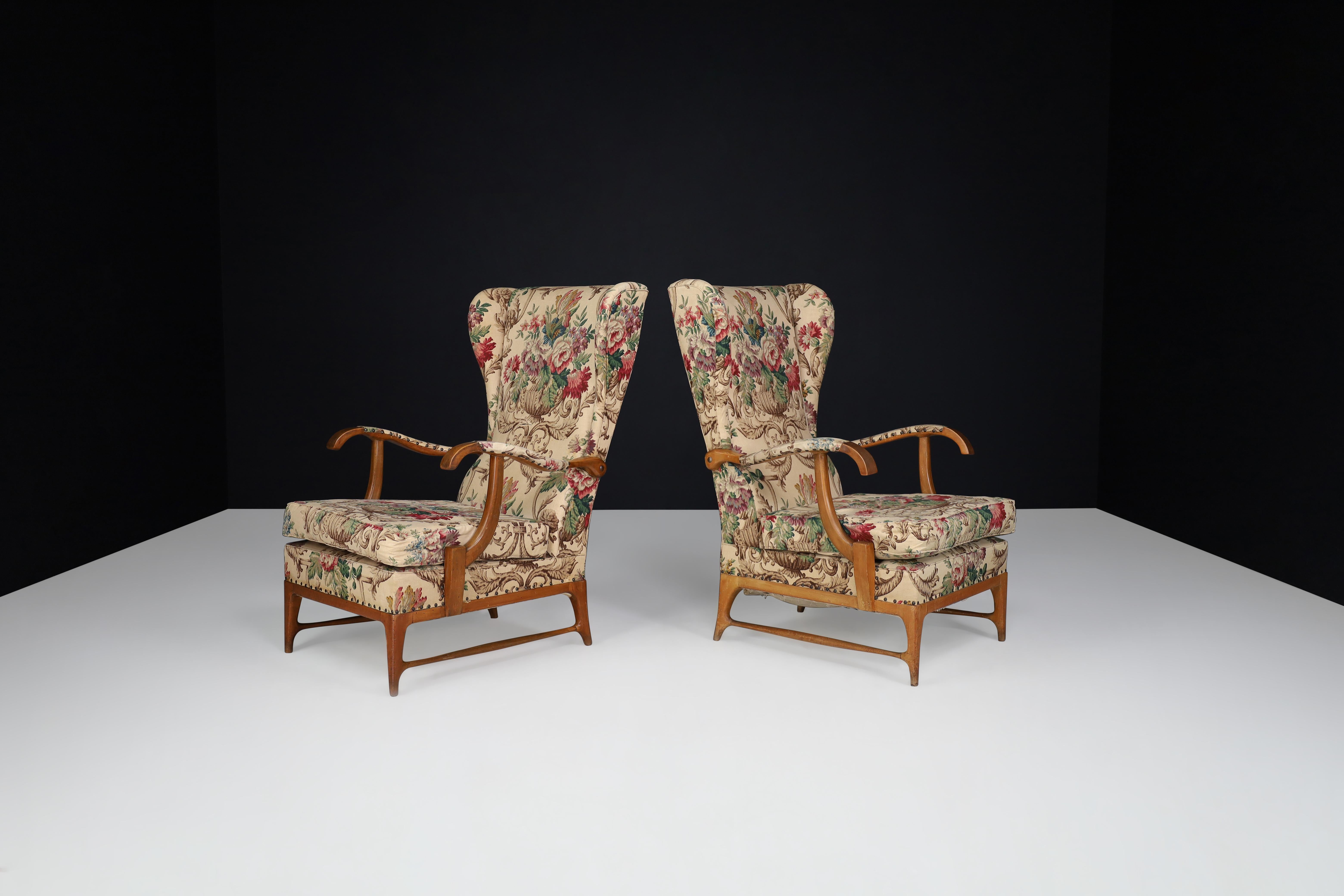 Fabric Paolo Buffa High-Back Armchairs with Floral Upholstery, Italy, 1940s