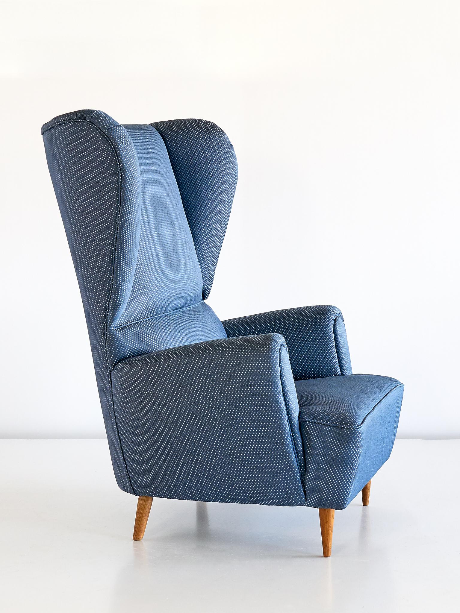 Mid-20th Century Paolo Buffa High Wingback Chair Upholstered in Blue Rubelli Fabric, Italy, 1940s