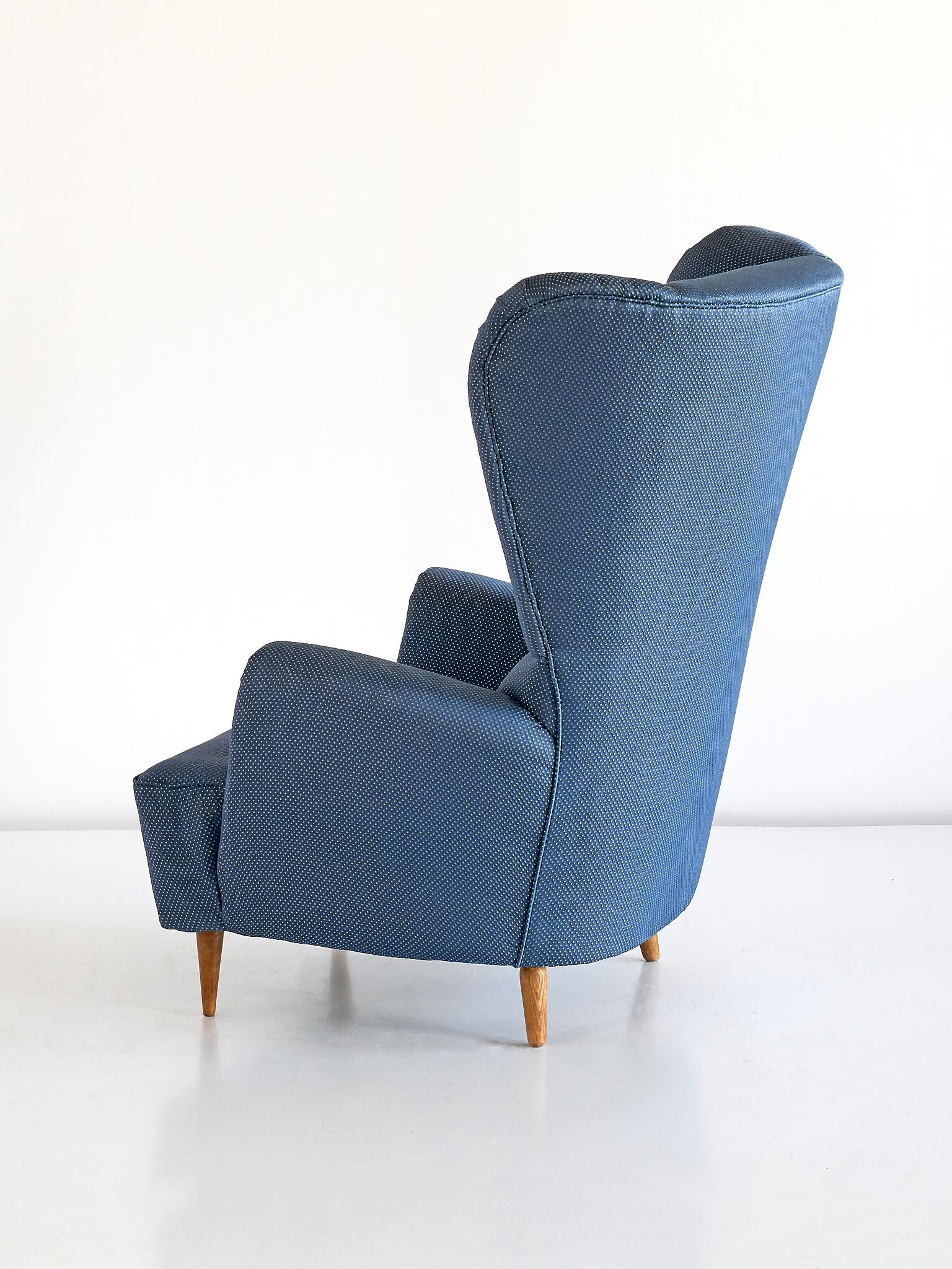 Paolo Buffa High Wingback Chair Upholstered in Blue Rubelli Fabric, Italy, 1940s 2