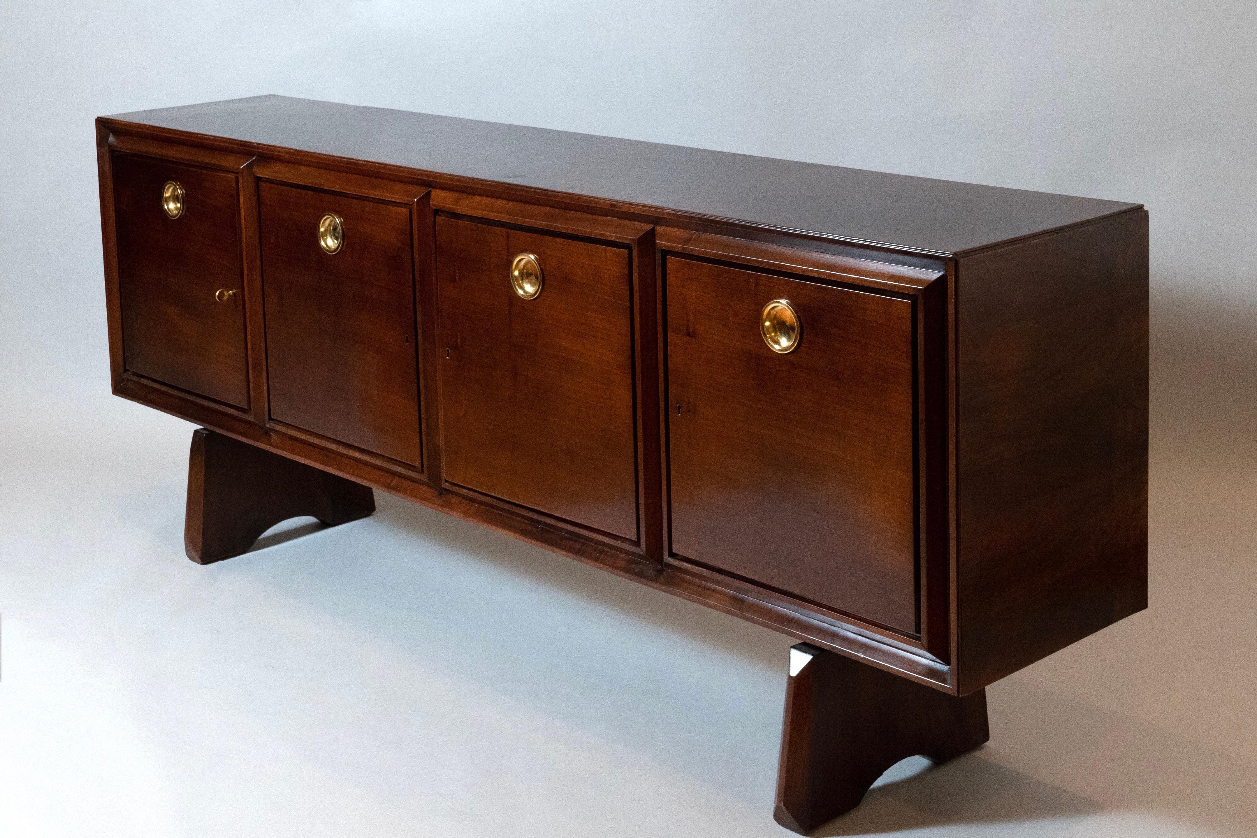 Mid-20th Century Paolo Buffa: Imposing Four-Door Cabinet in Walnut and Polished Brass, Italy 1950 For Sale